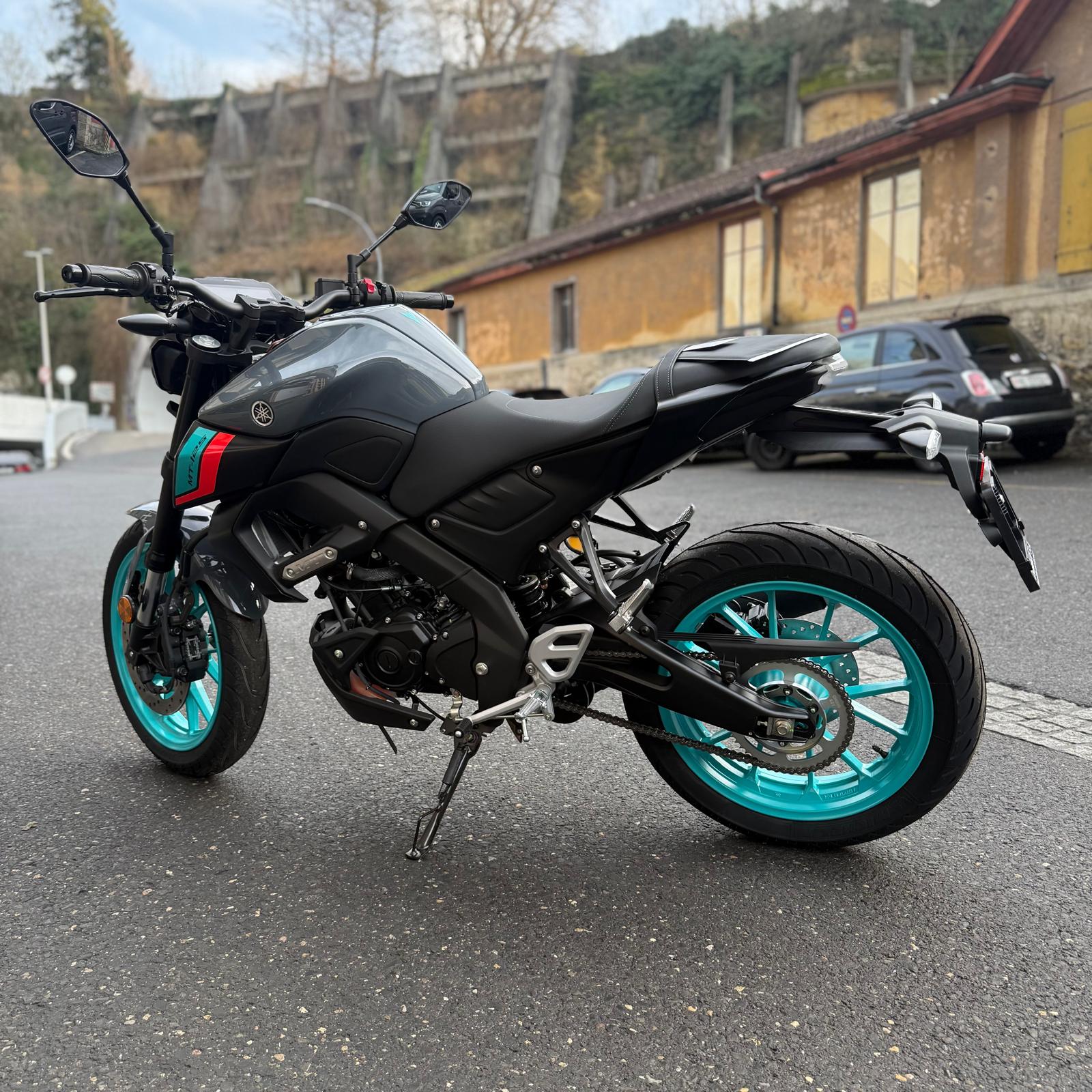 YAMAHA MT-125 ABS-image-2