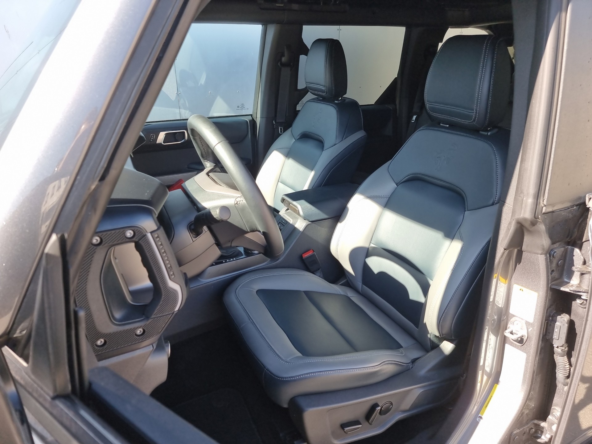 FORD Bronco 2.7 V6 Outer Banks-image-12