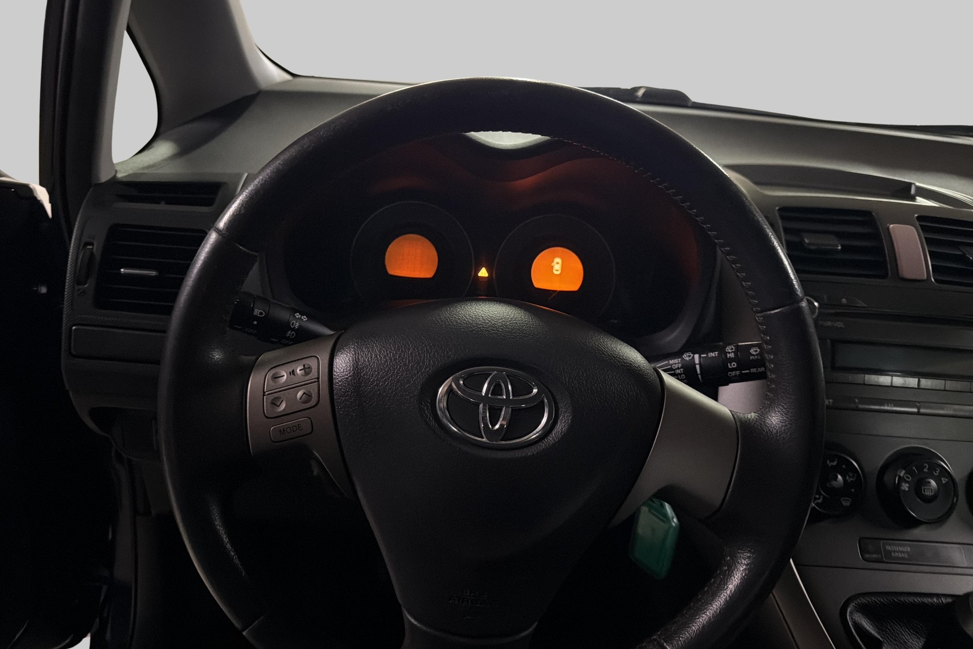 TOYOTA Auris 1.4 Linea Luna-image-9