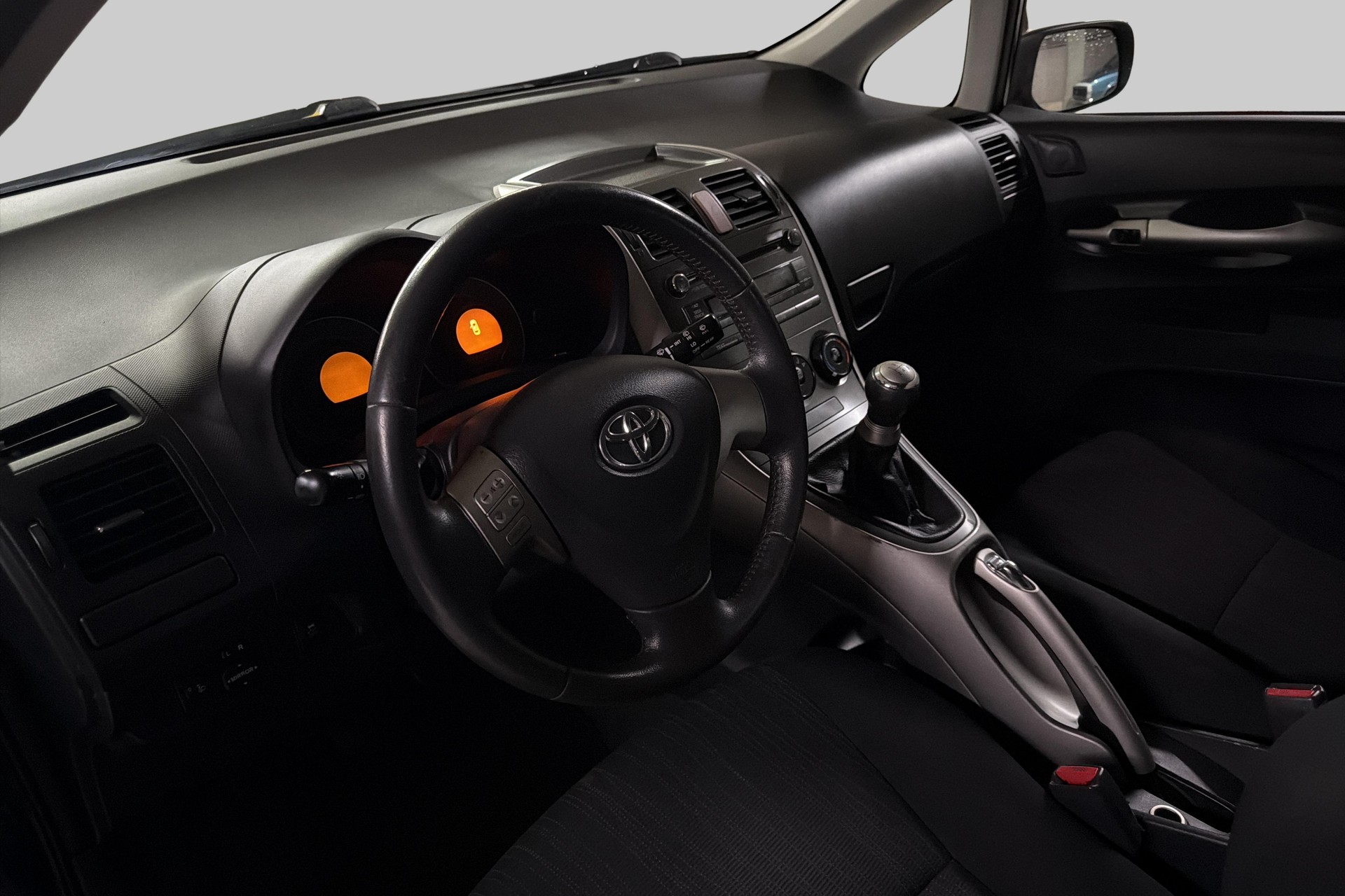 TOYOTA Auris 1.4 Linea Luna-image-8