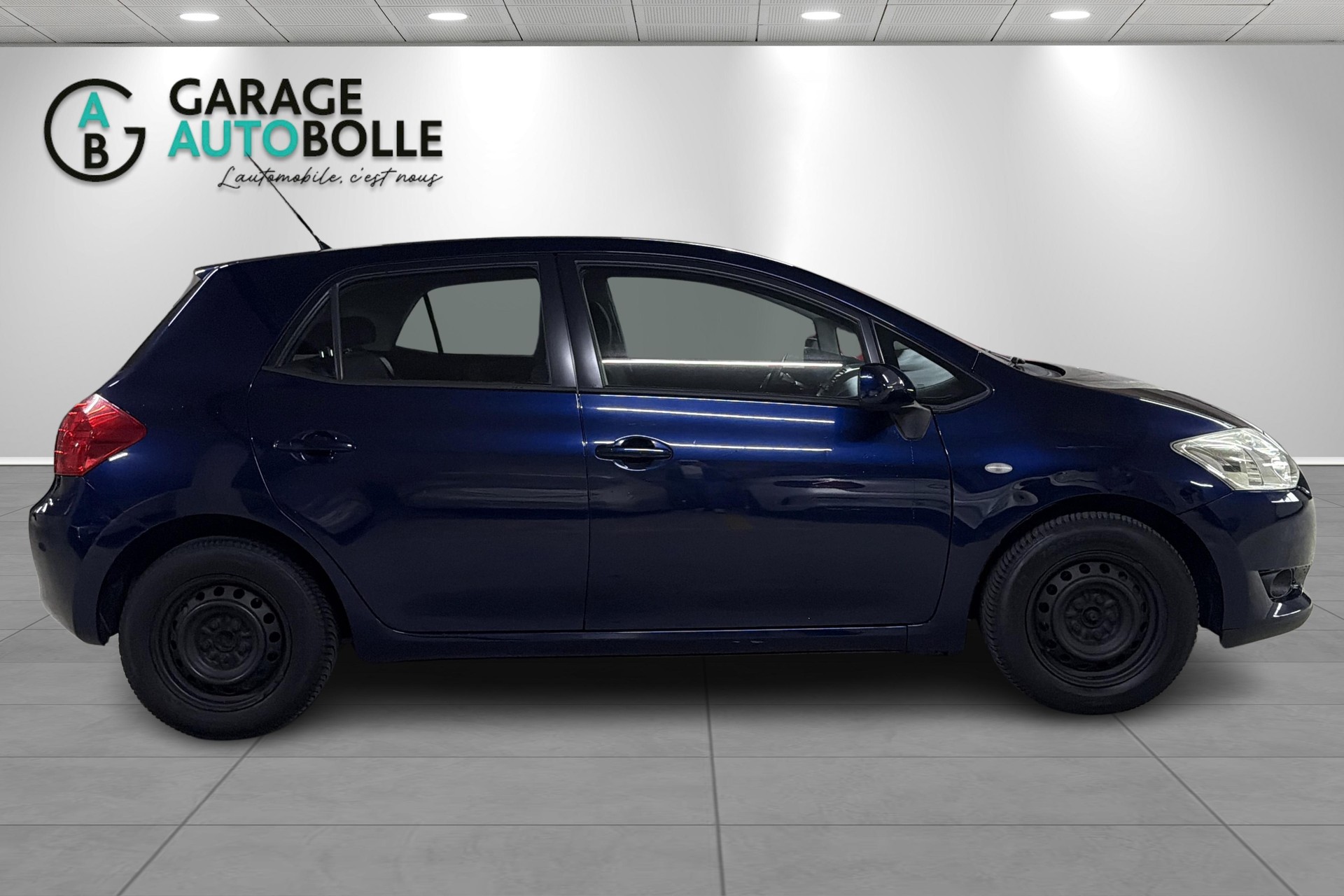 TOYOTA Auris 1.4 Linea Luna-showroom-element-2