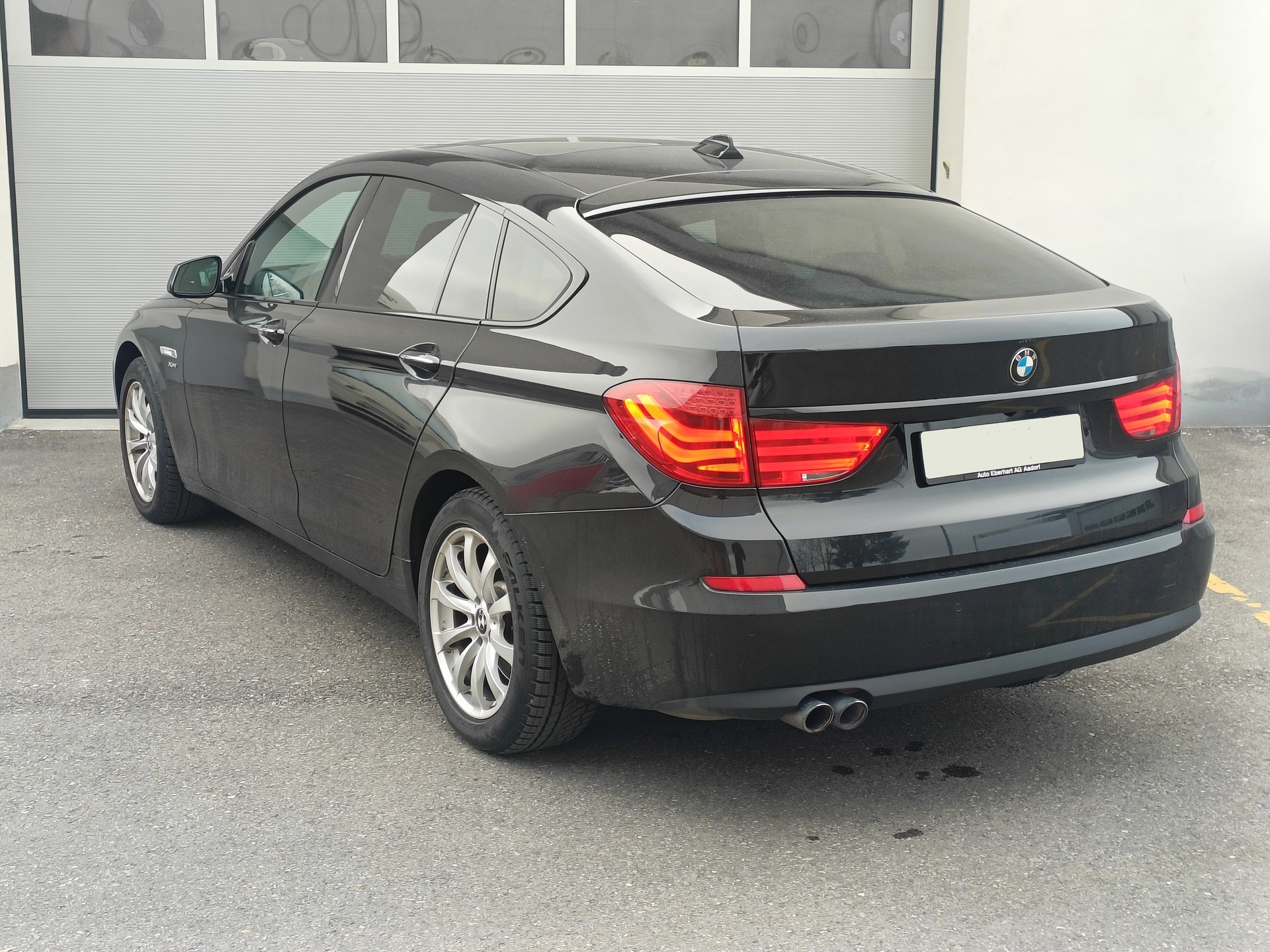 BMW 530d GT Sport 4x4-image-2