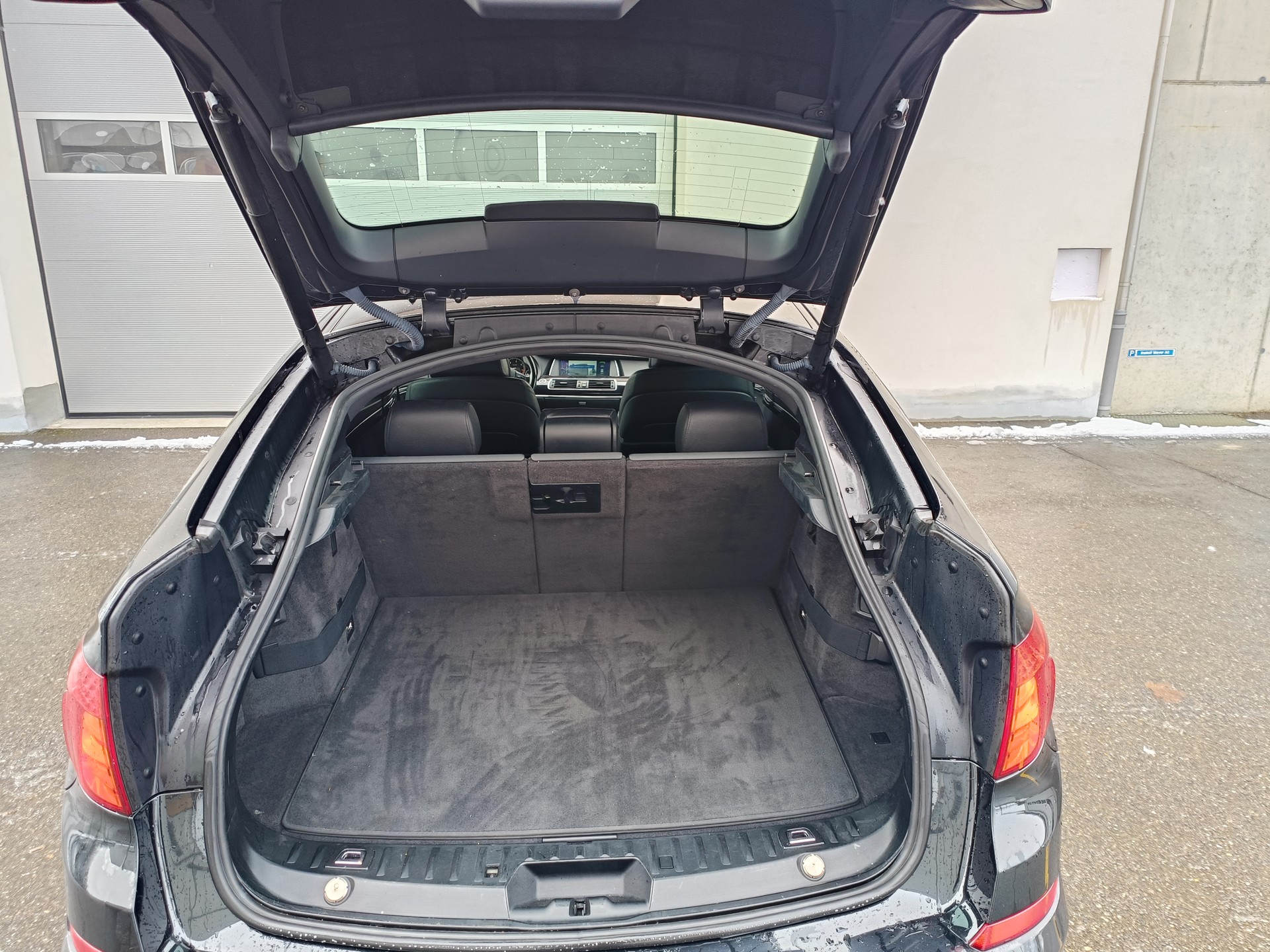 BMW 530d GT Sport 4x4-image-3