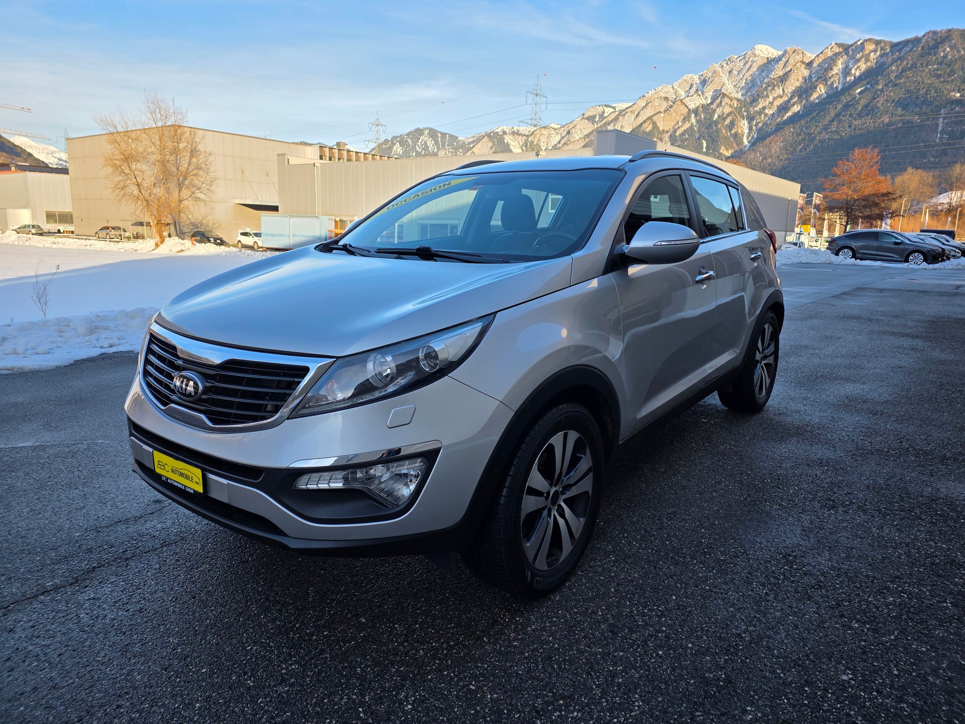 KIA Sportage 2.0 CRDi Style 4WD Automatic-showroom-element-2
