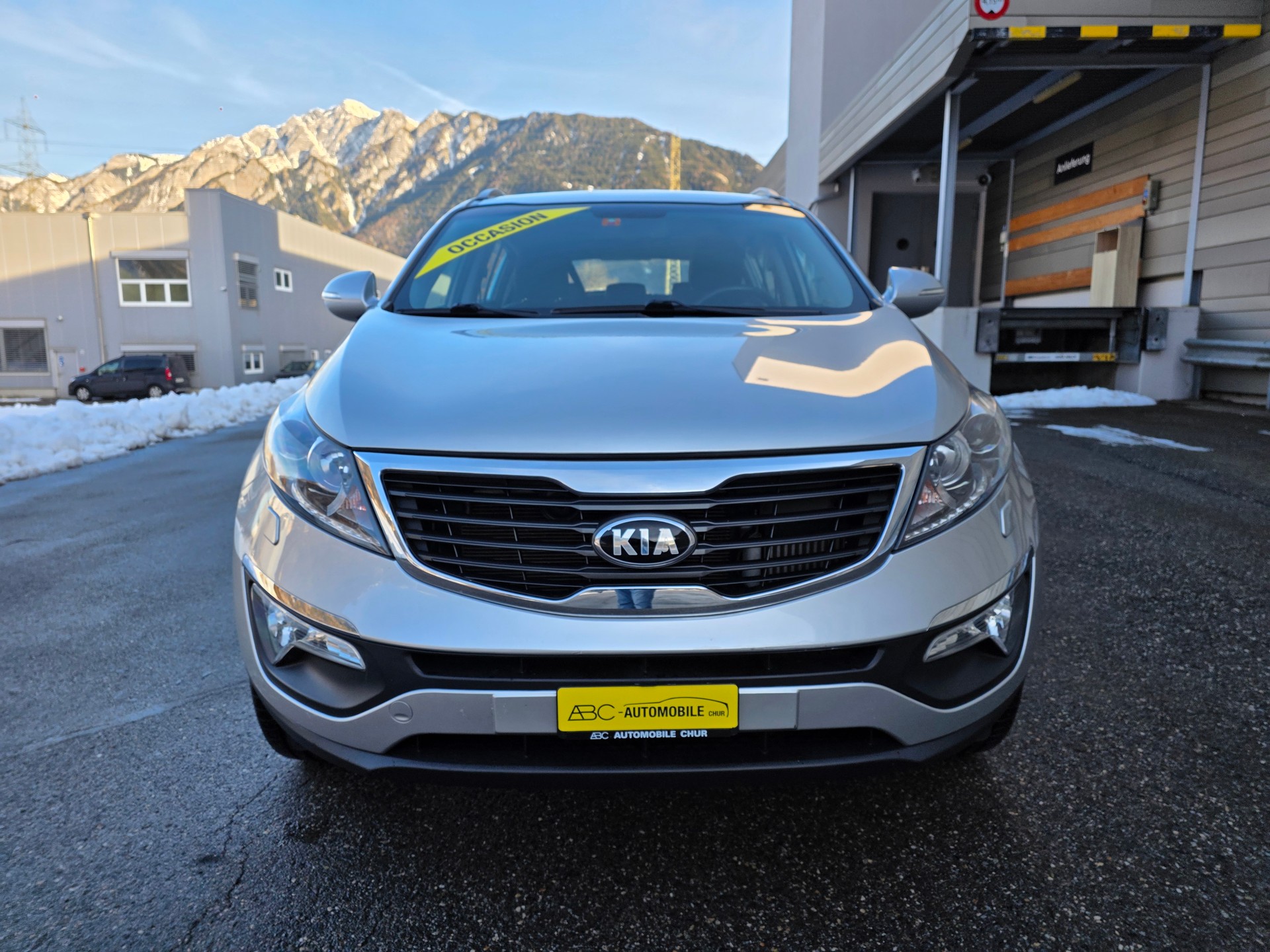 KIA Sportage 2.0 CRDi Style 4WD Automatic-showroom-element-3