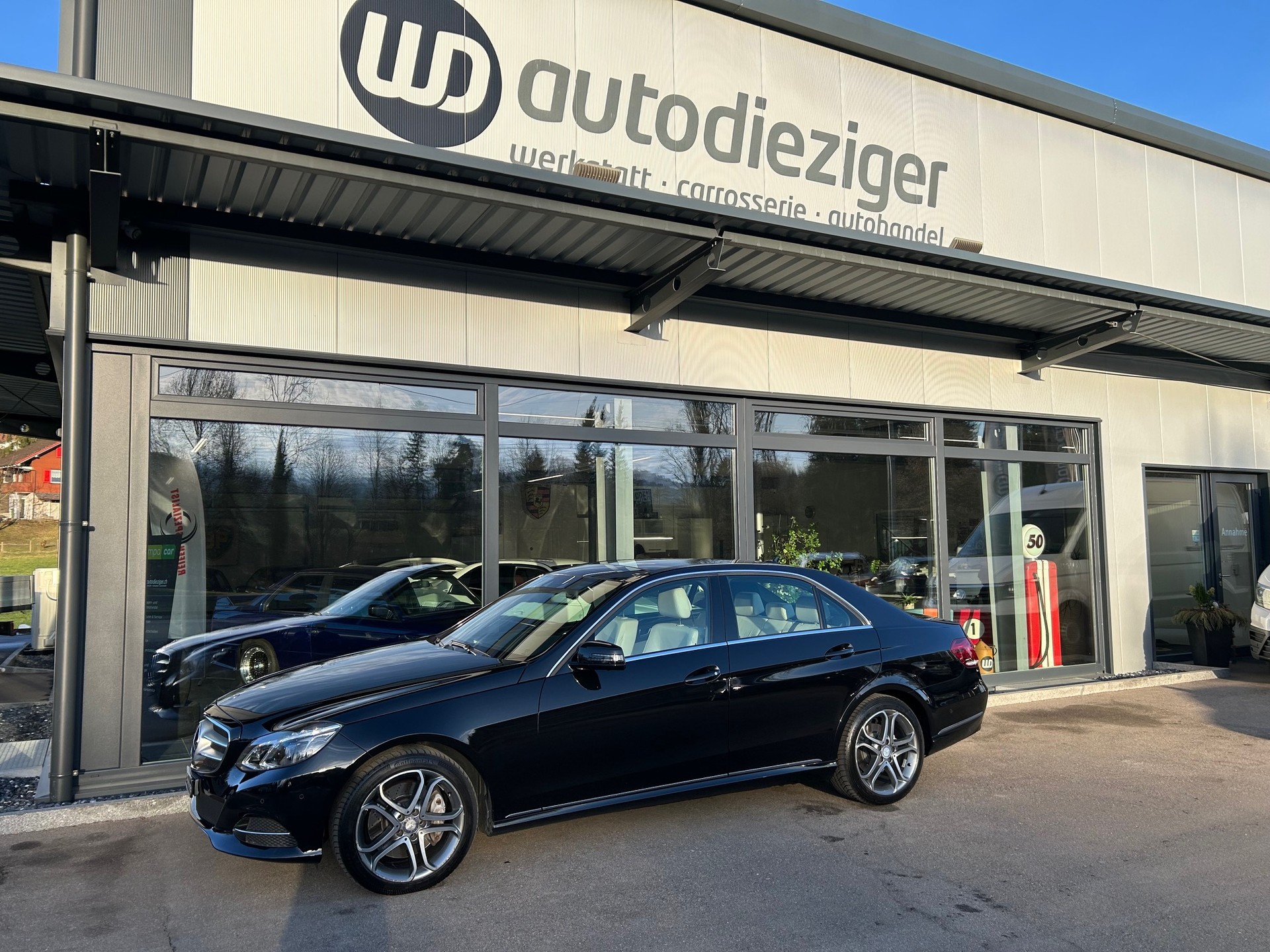 MERCEDES-BENZ E 350 BlueTEC Avantgarde 4Matic 7G-Tronic