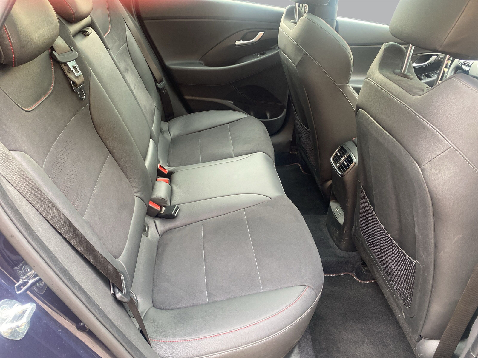 HYUNDAI i30 1.5 T-GDi N Line DCT-image-12
