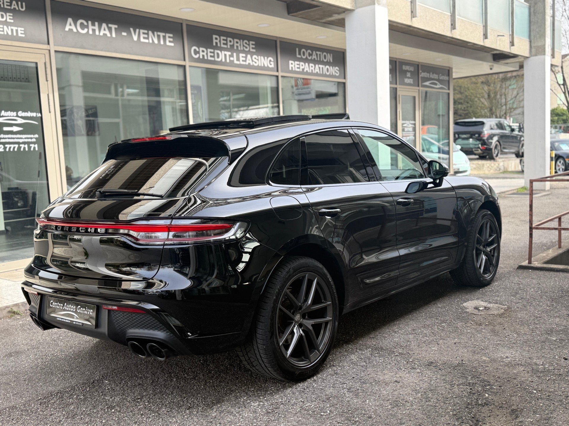 PORSCHE Macan PDK-image-4