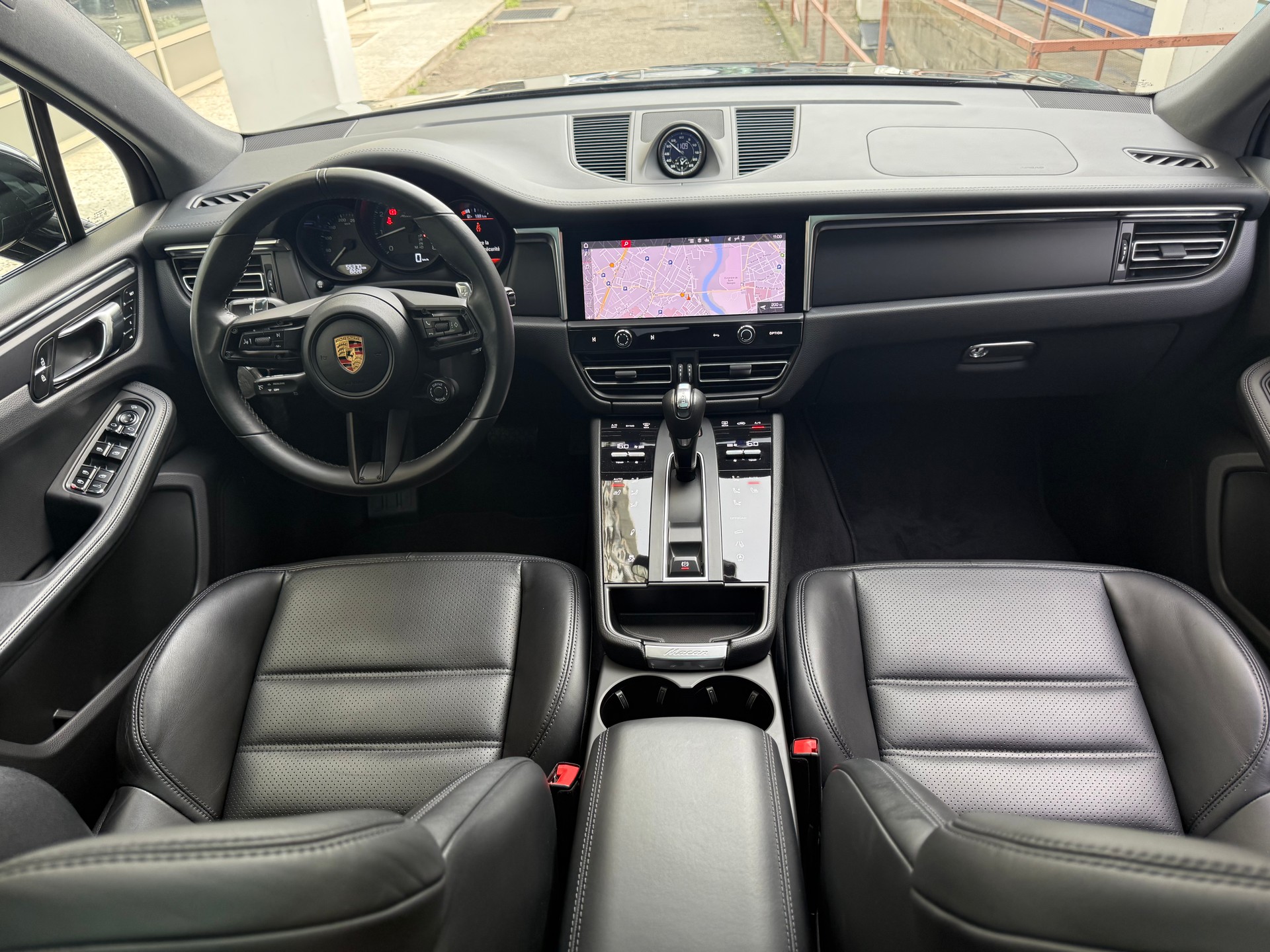 PORSCHE Macan PDK-image-9