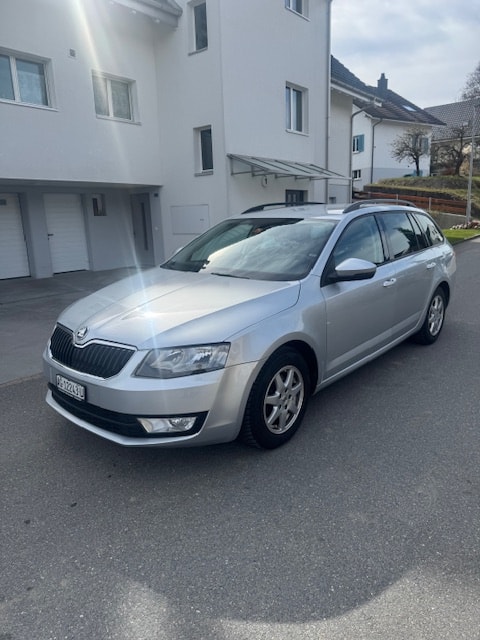SKODA Octavia Combi 1.4 TSI Ambition DSG
