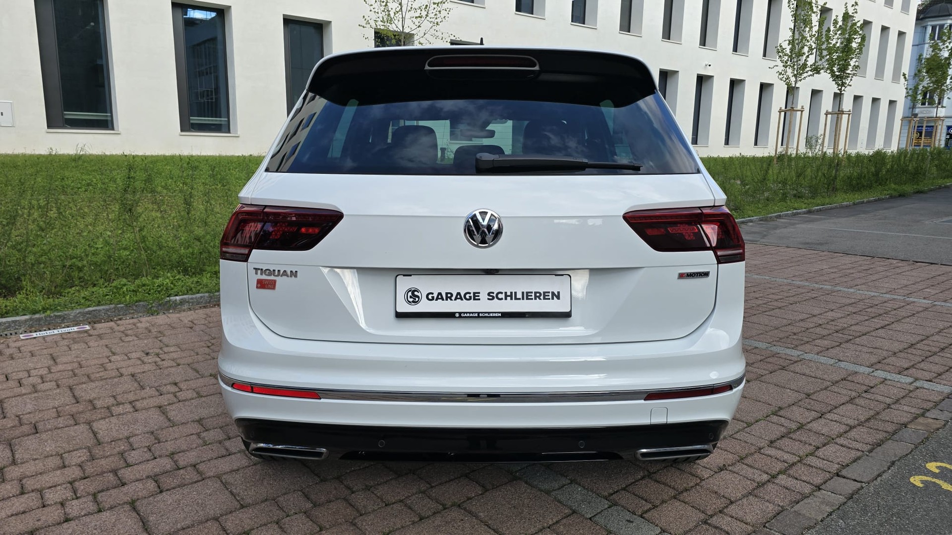 VW Tiguan 2.0 TDI SCR Highline 4Motion DSG / Aus zweite HAND / Frisch ab MFK / Frisch ab Service / Top Austattung / 240Ps-image-7