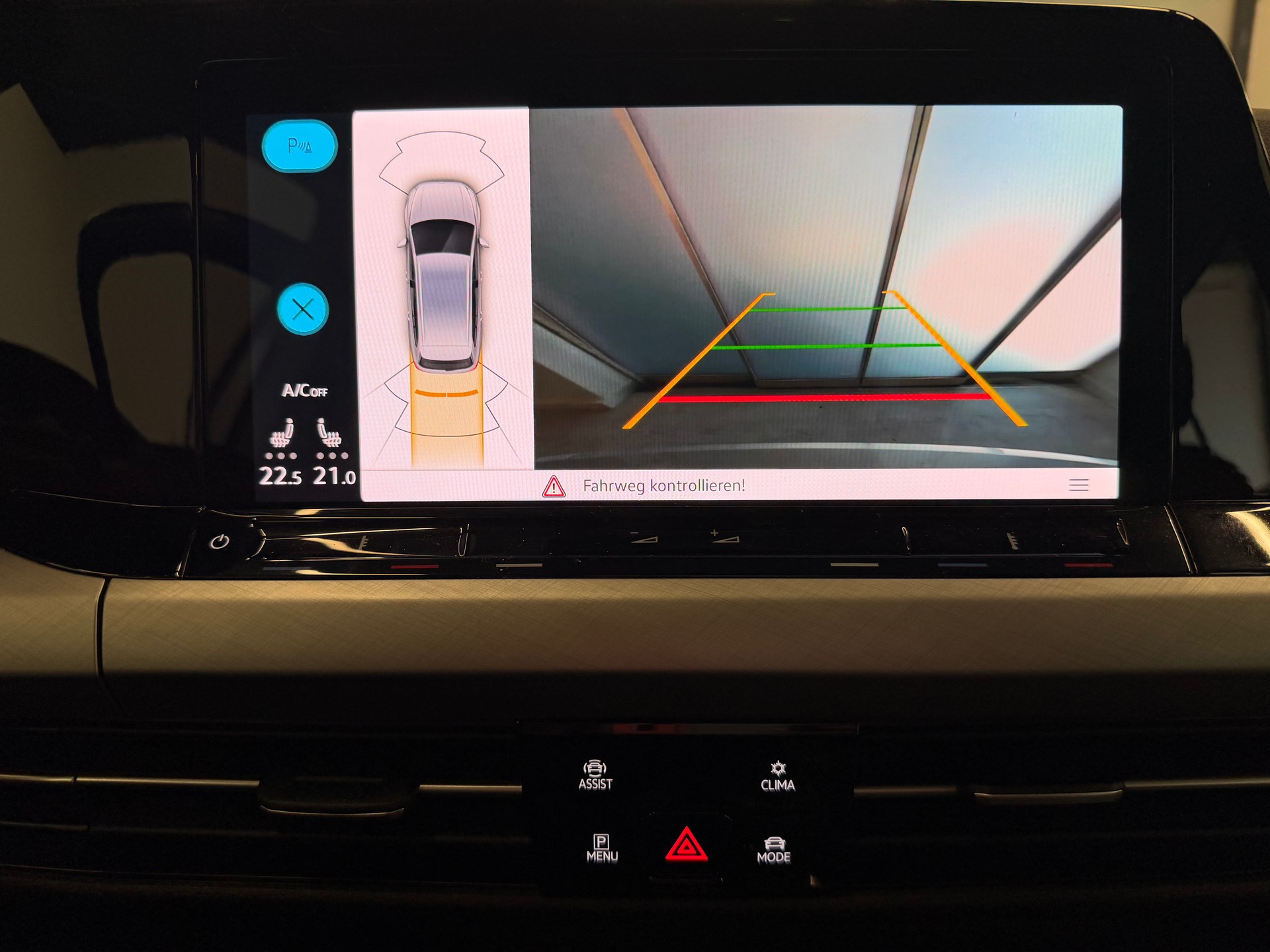 VW Golf 2.0 TDI Alltrack DSG 4Motion-image-19