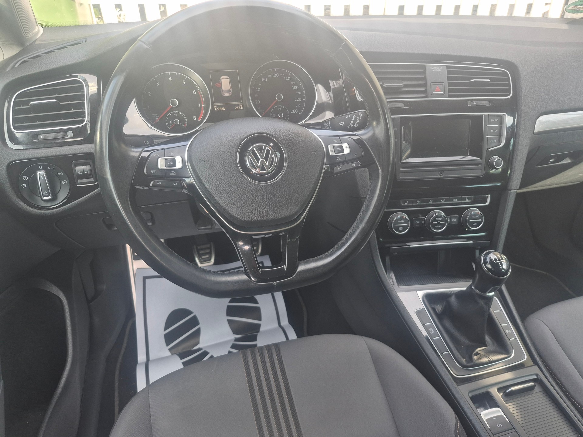 VW Golf 1.2 TSI ALLSTAR-image-10