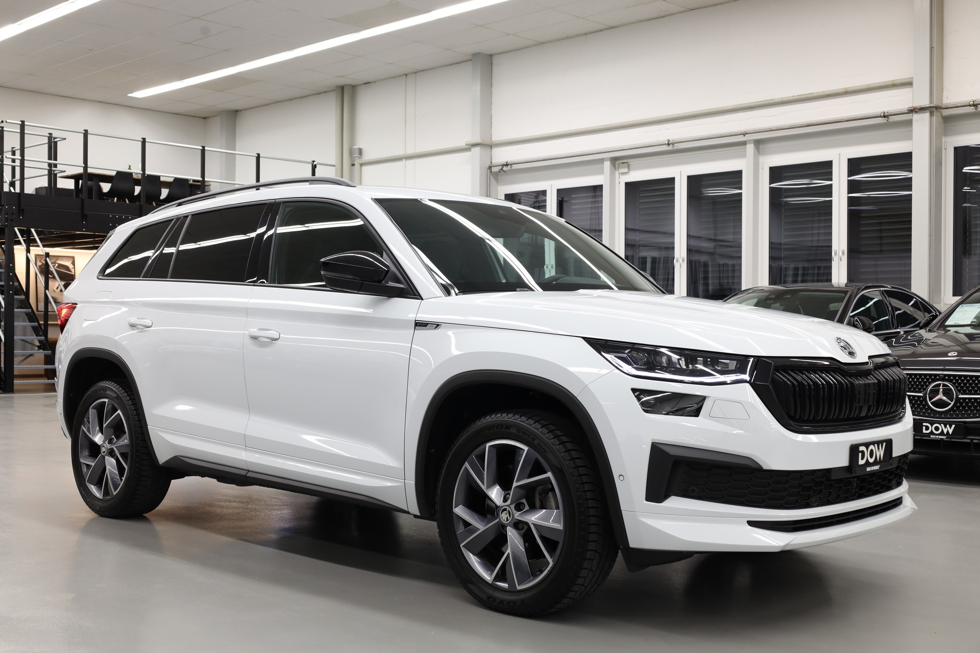 SKODA Kodiaq 2.0 TDI 200 Sportline DSG-showroom-element-1