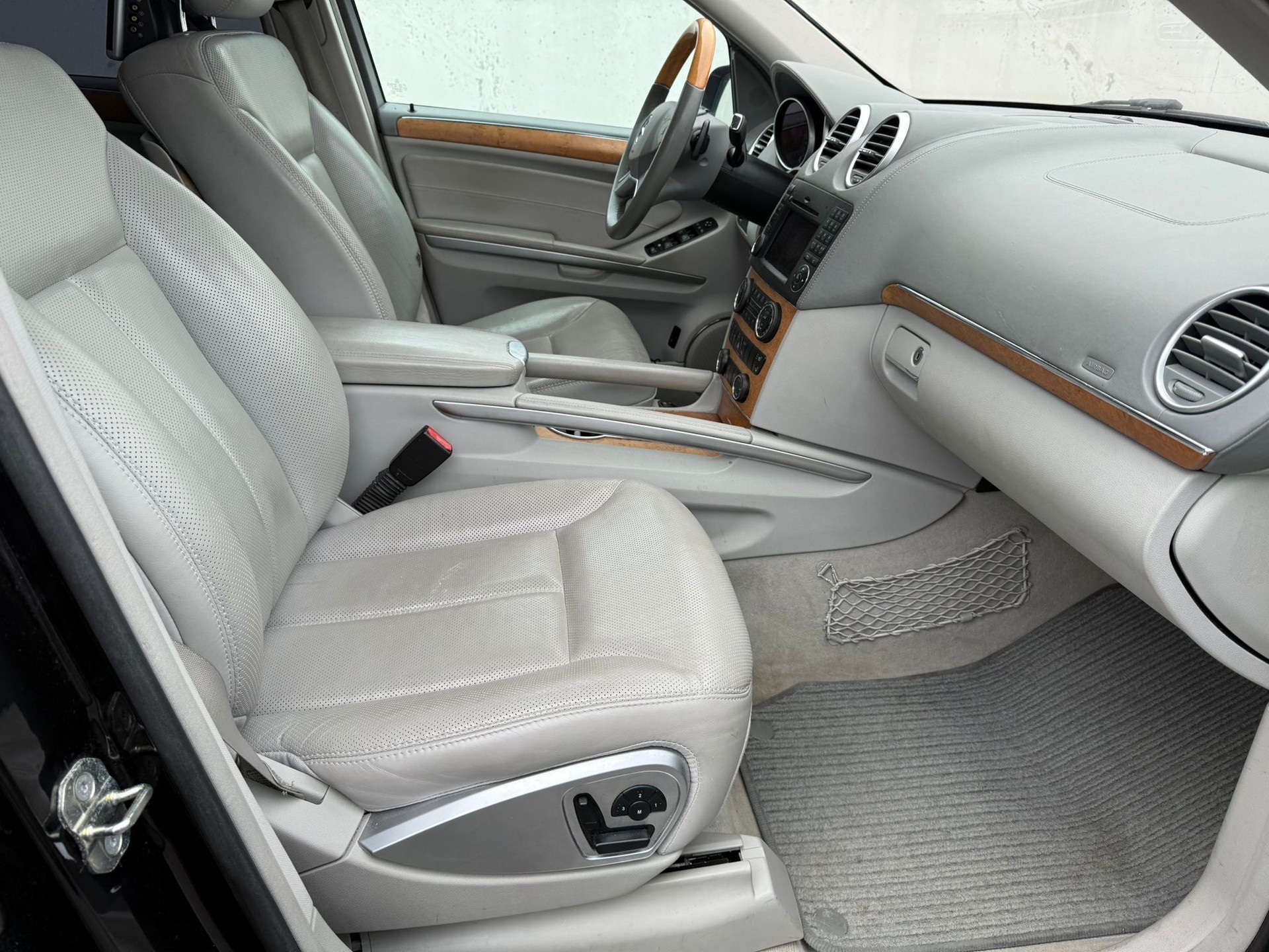 MERCEDES-BENZ GL 500 4Matic 7G-Tronic-image-9