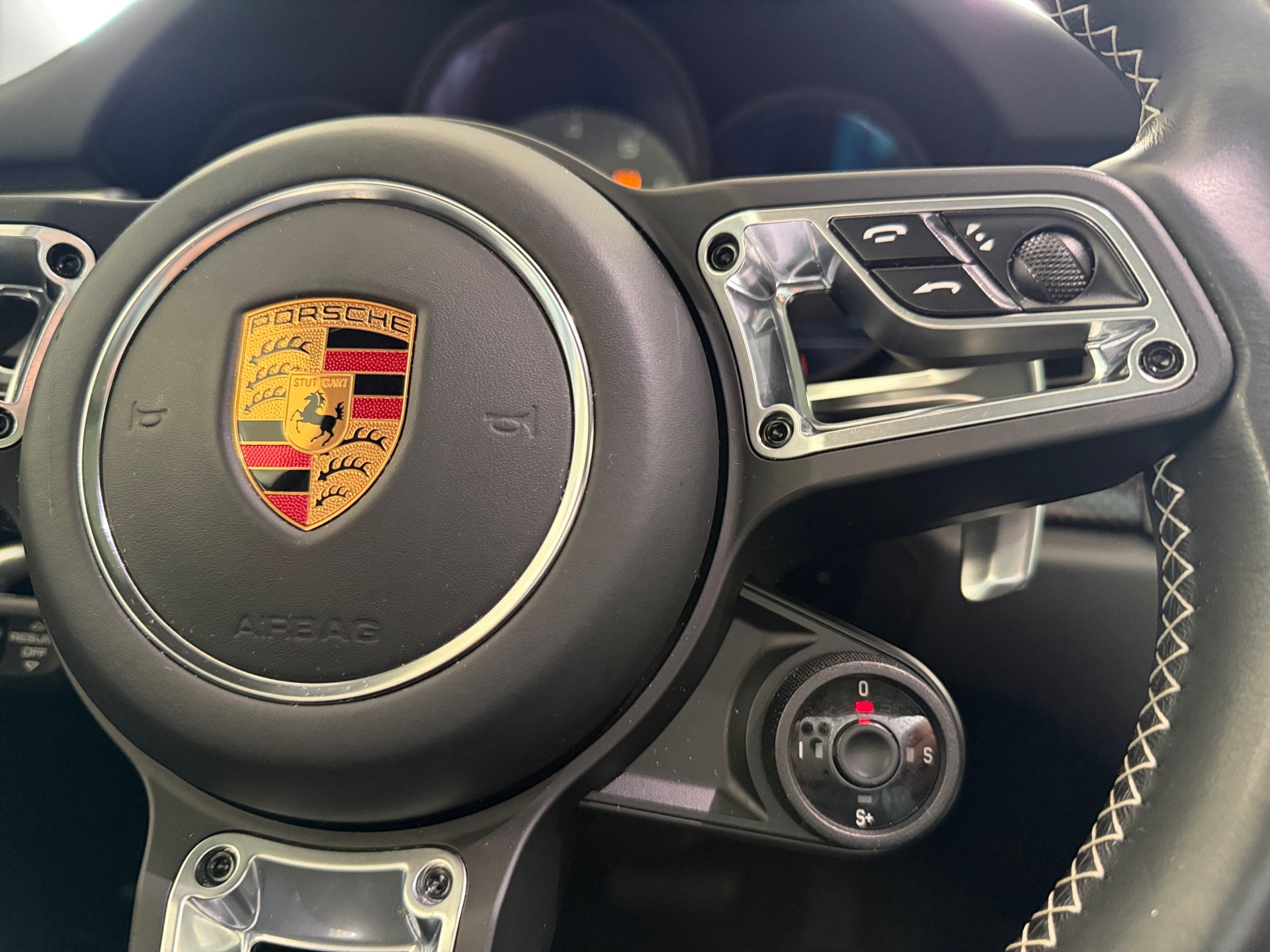 PORSCHE Macan S PDK-image-19