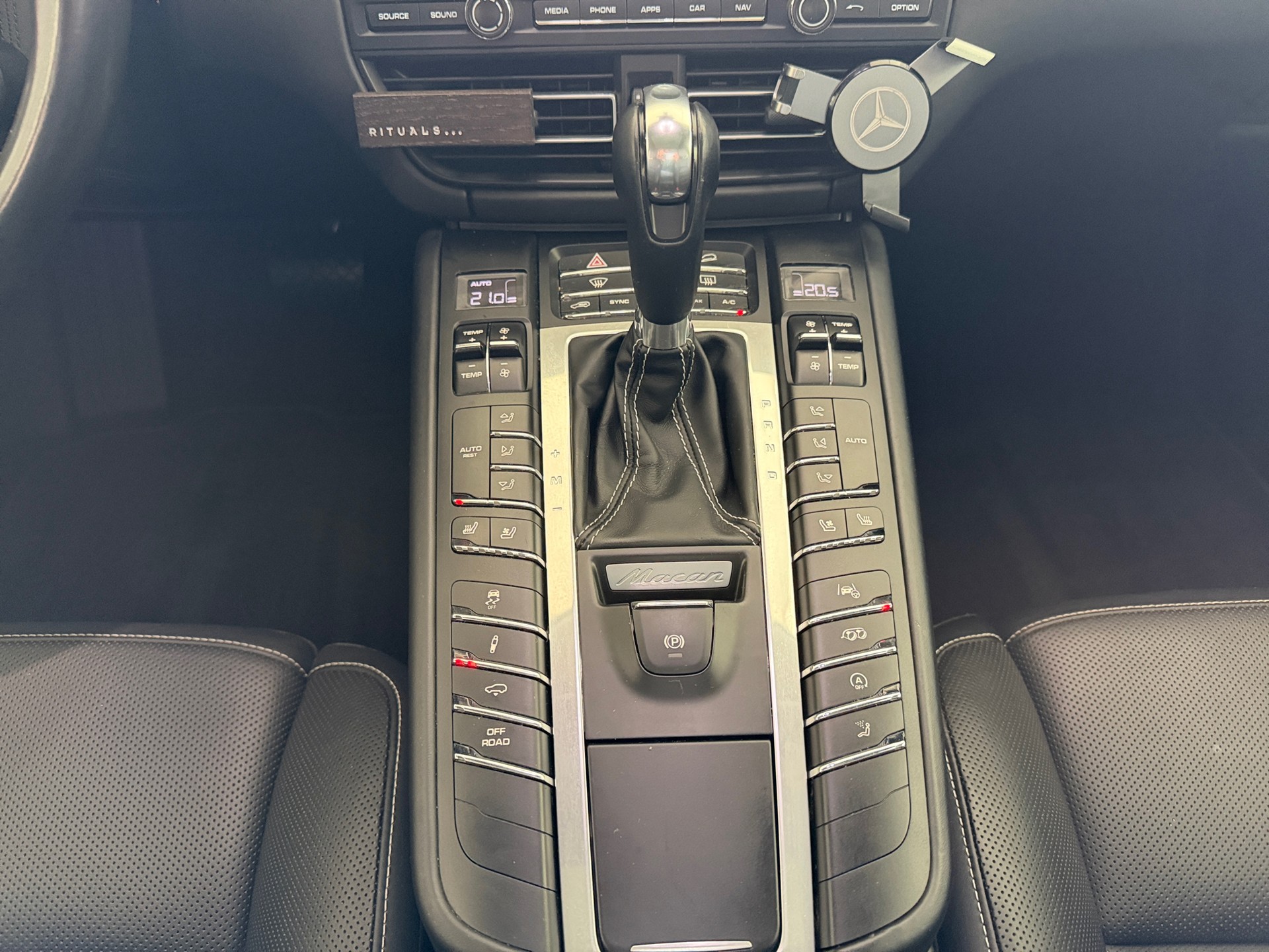 PORSCHE Macan S PDK-image-13
