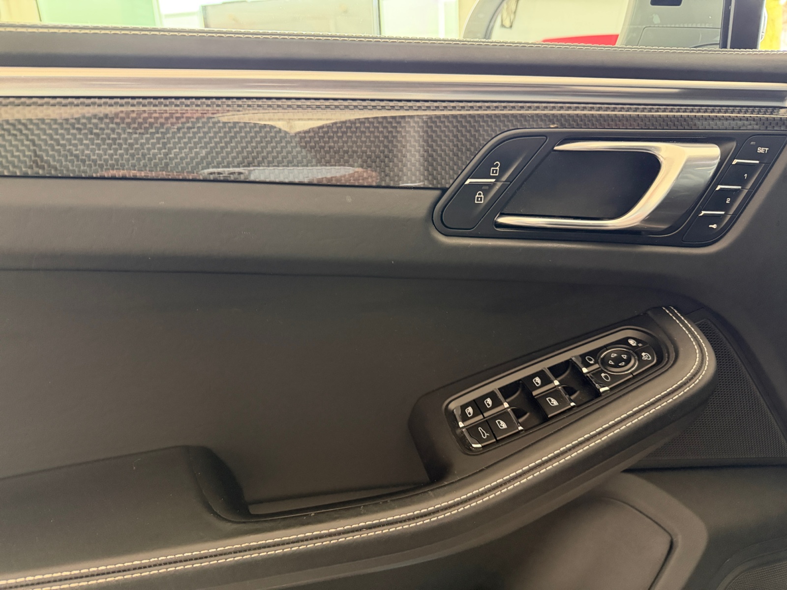 PORSCHE Macan S PDK-image-14
