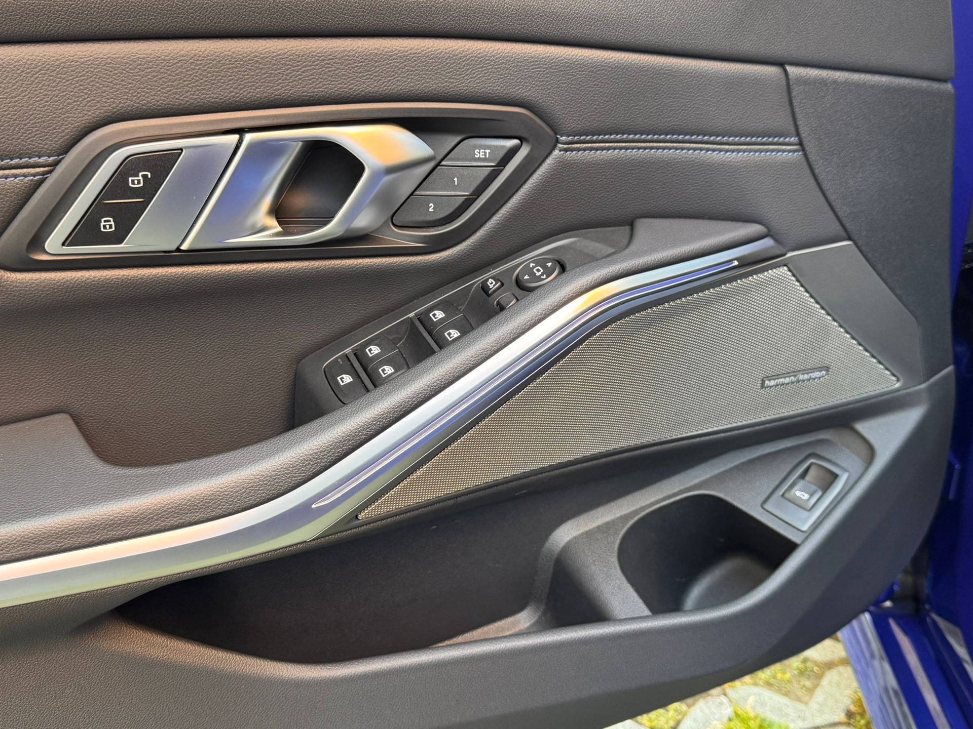 BMW M340i xDrive 48V Touring Steptronic-image-13