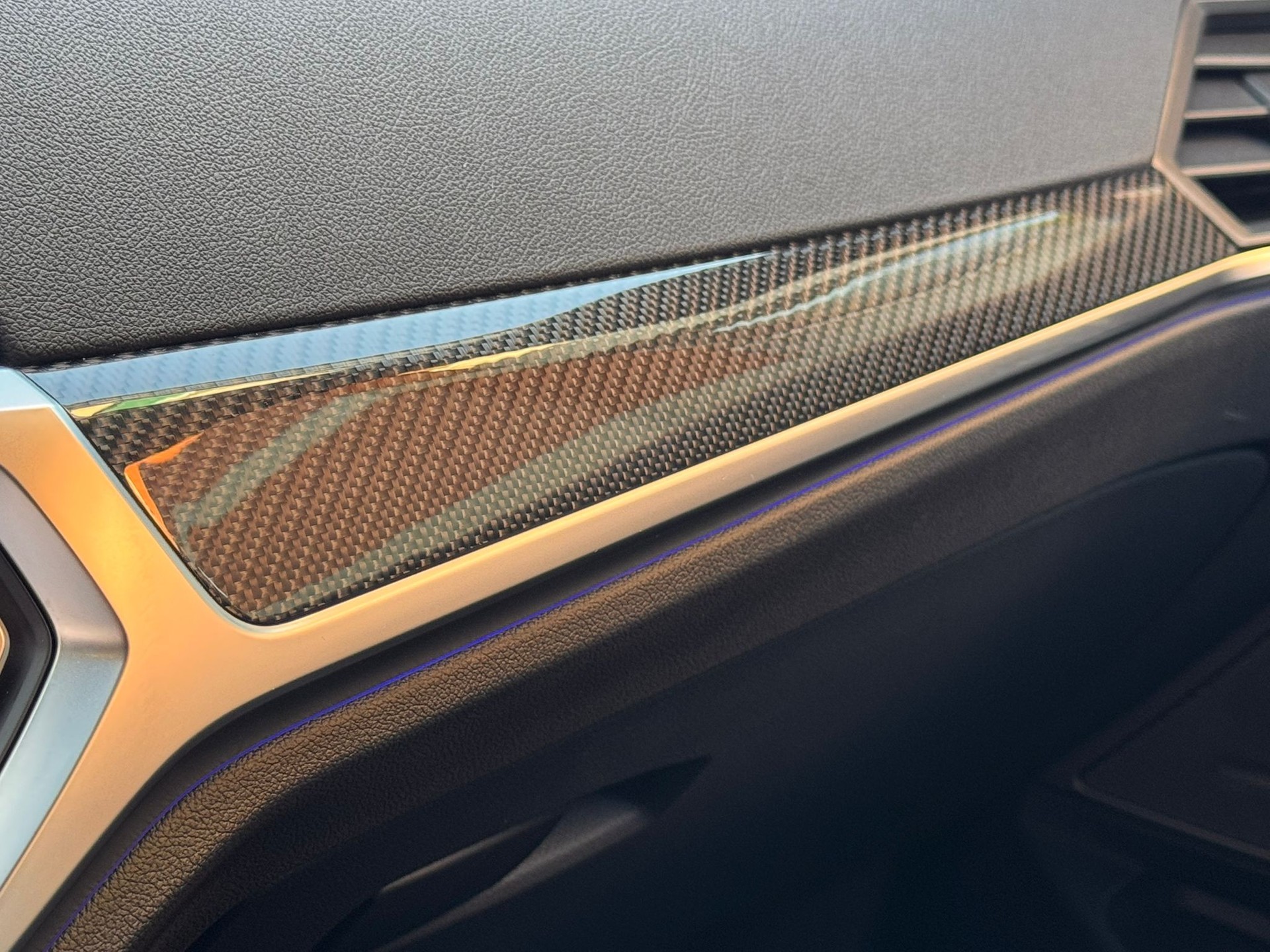 BMW M340i xDrive 48V Touring Steptronic-image-11