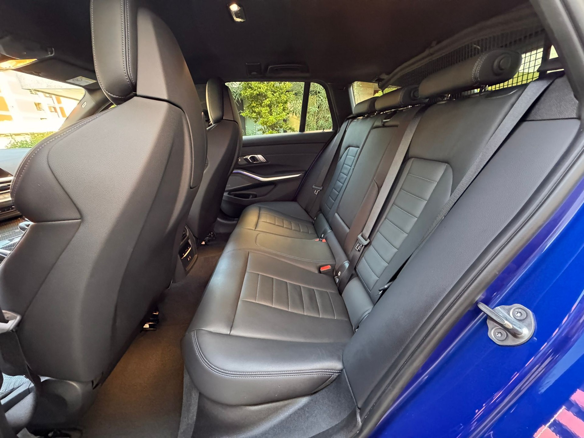 BMW M340i xDrive 48V Touring Steptronic-image-14