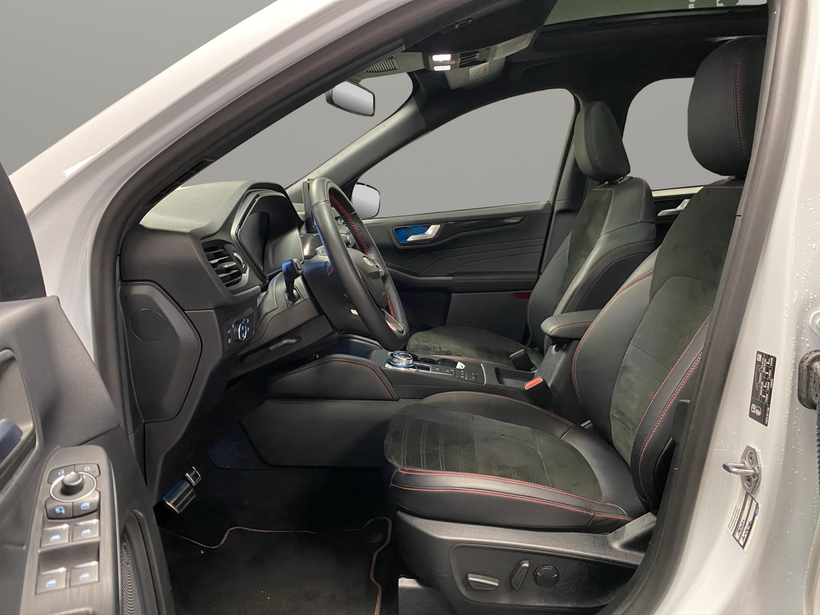 FORD KUGA 2.5 Plug-in Hybrid-image-10