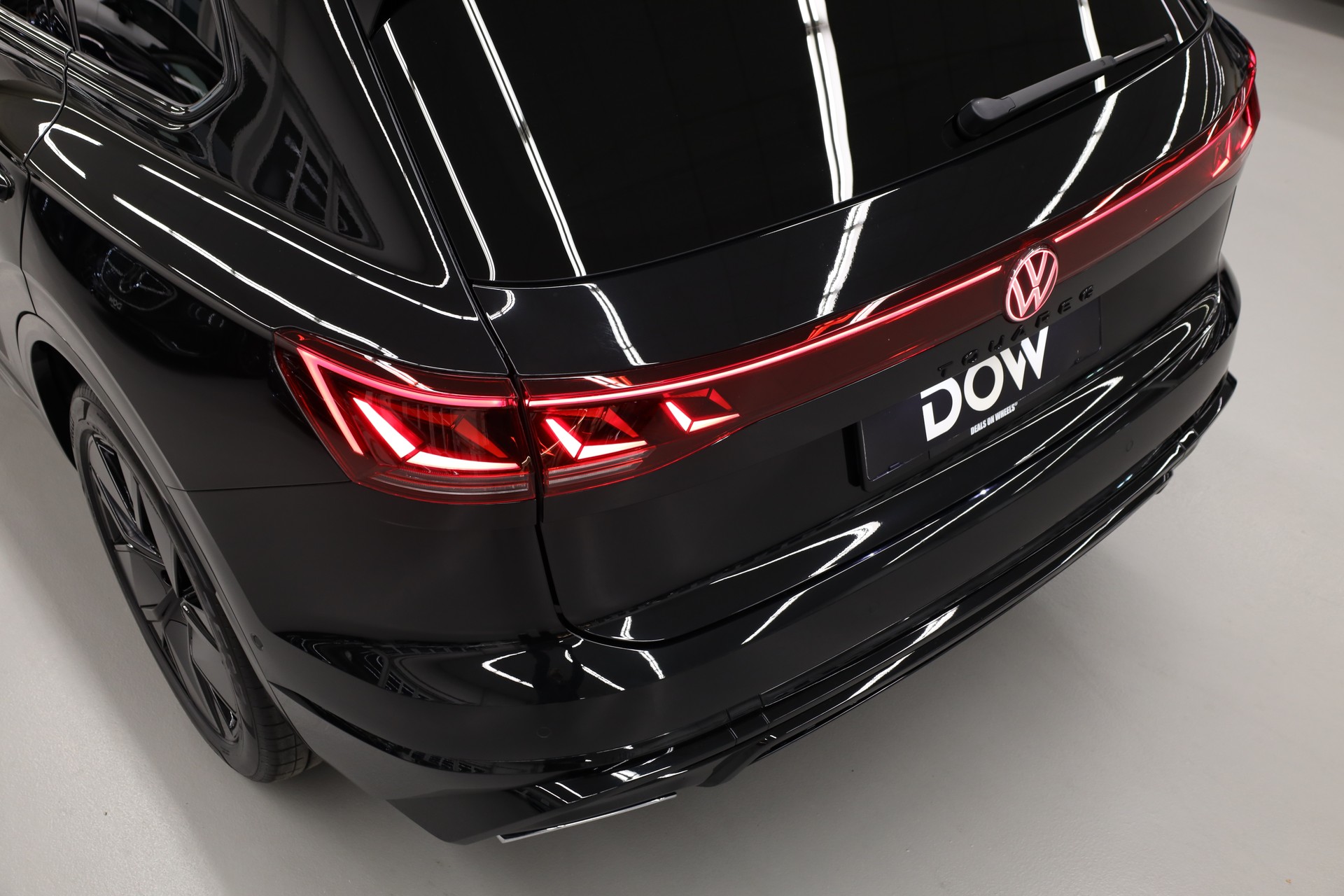 VW Touareg 3.0 V6 TDI 286 R-Line-image-8