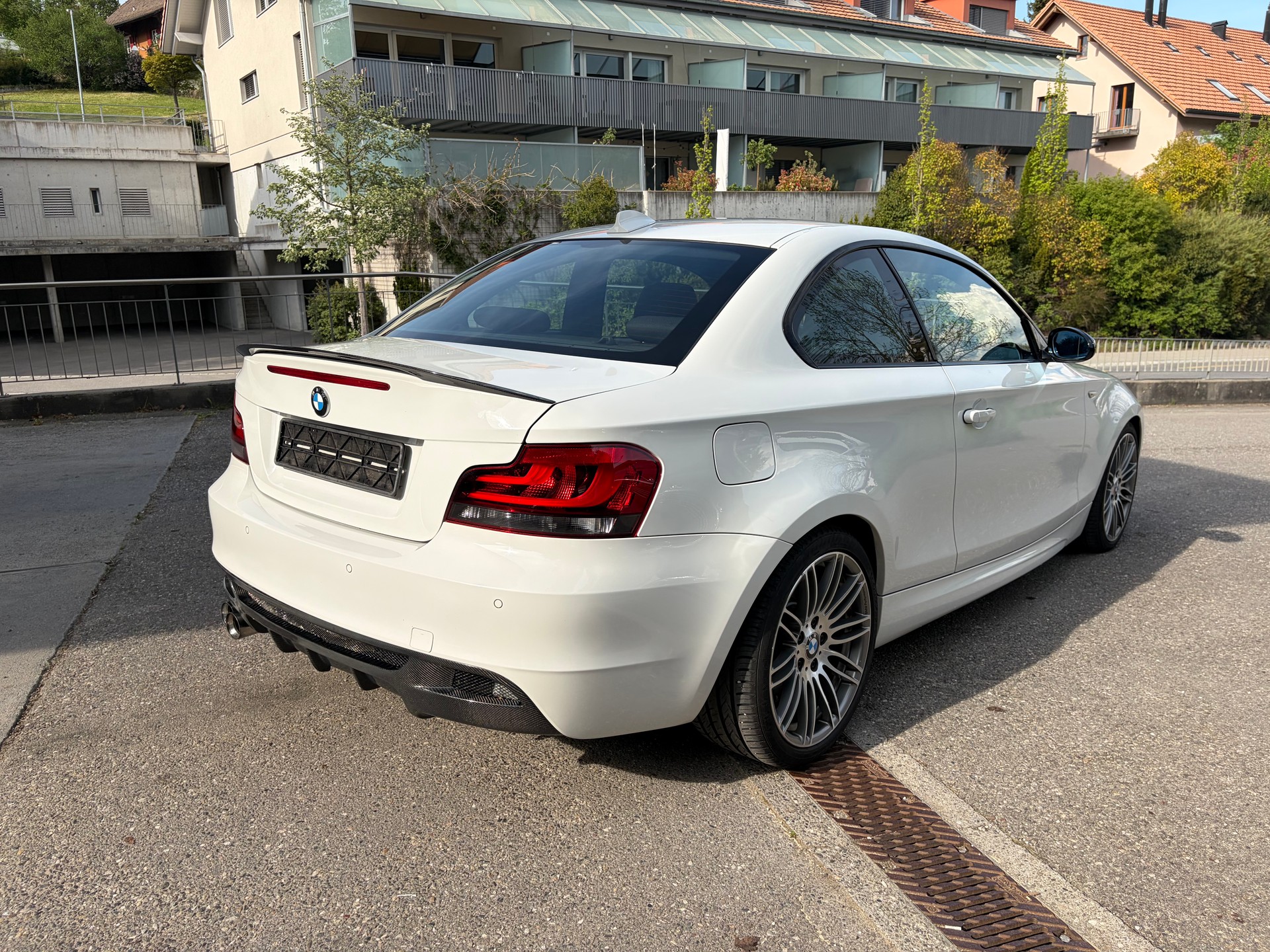 BMW 135i Coupé-image-5