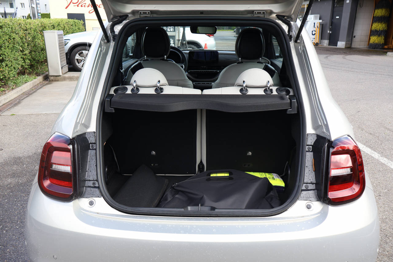 FIAT 500 Armani-image-4