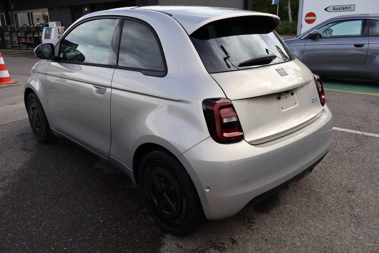 FIAT 500 Armani-image-5