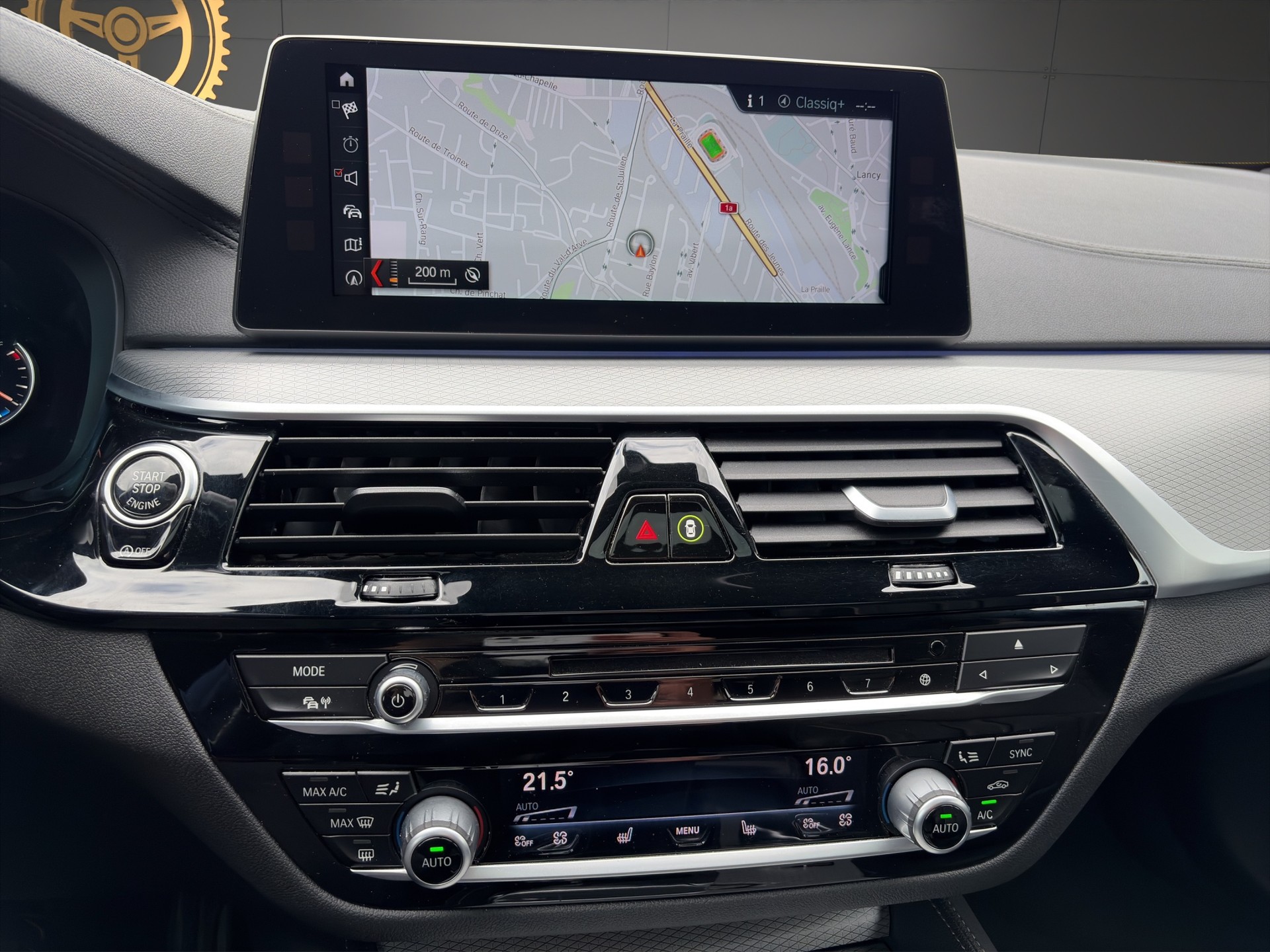 BMW 540i XDrive M Sport Individual Steptronic-image-22