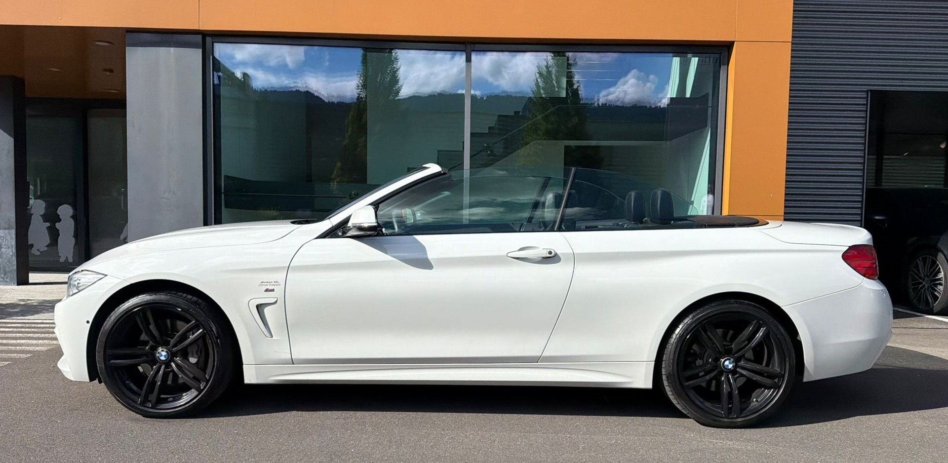 BMW 435i xDrive SAG Cabrio-showroom-element-2