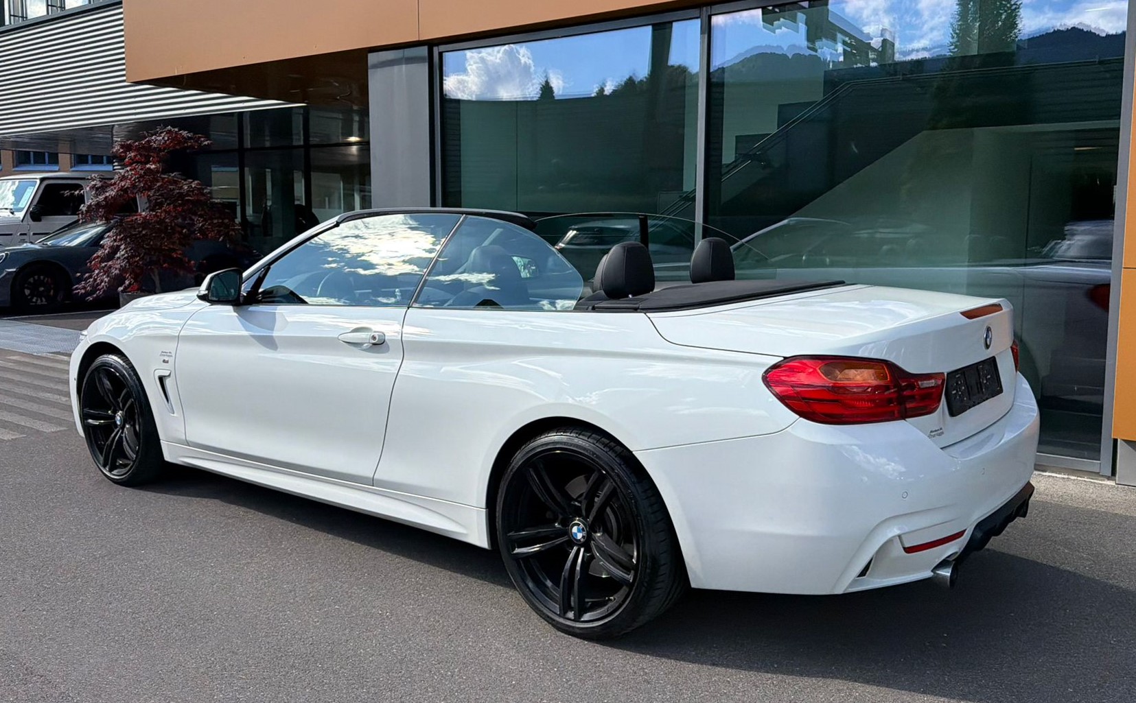 BMW 435i xDrive SAG Cabrio-image-4