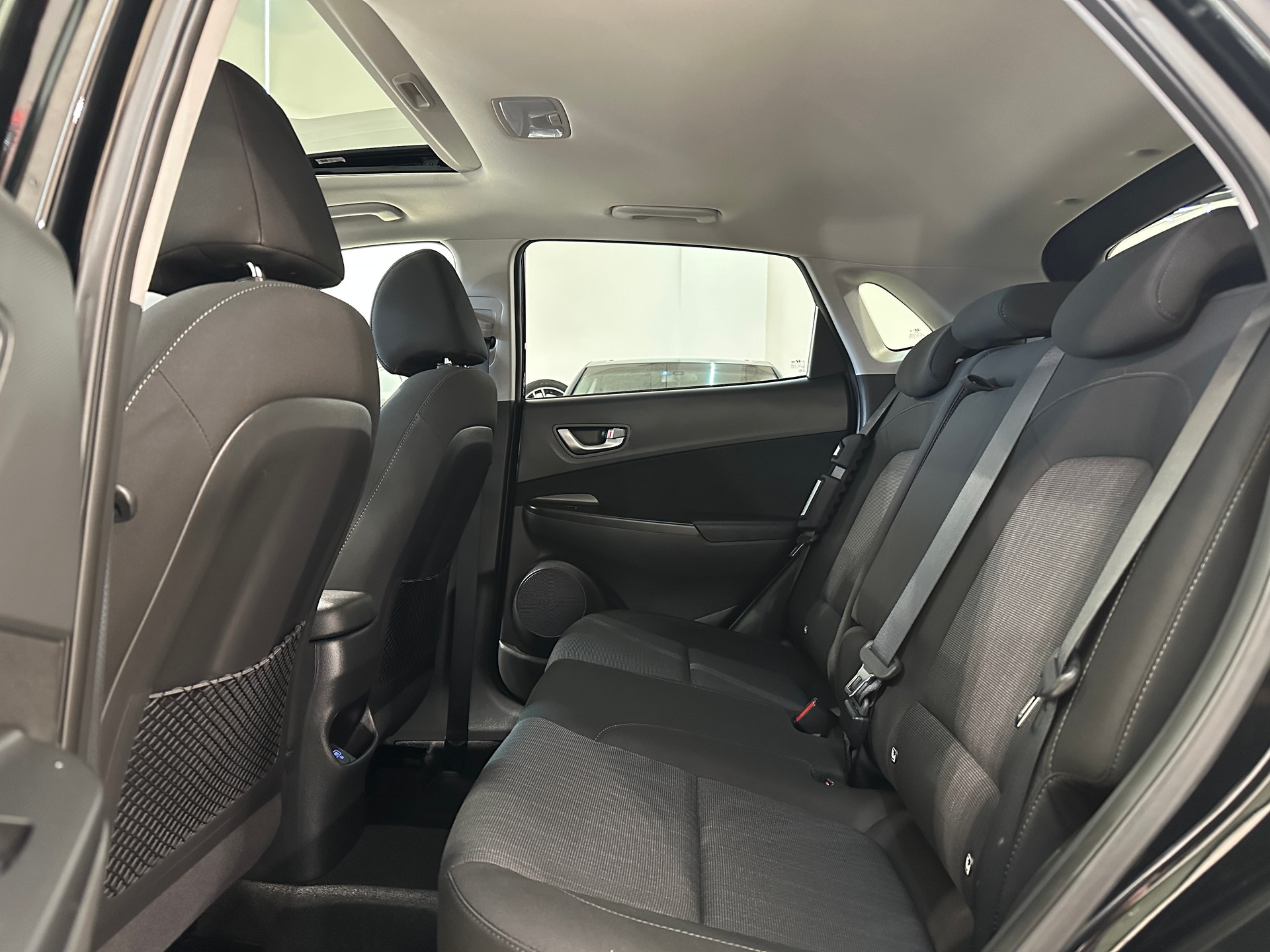 HYUNDAI Kona 1.6 T-GDi Amplia DCT-image-15