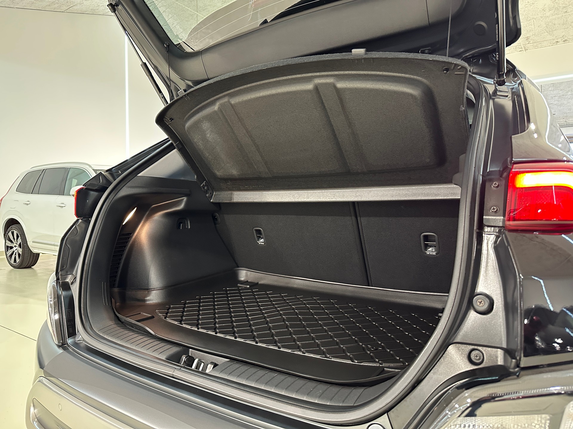 HYUNDAI Kona 1.6 T-GDi Amplia DCT-image-9