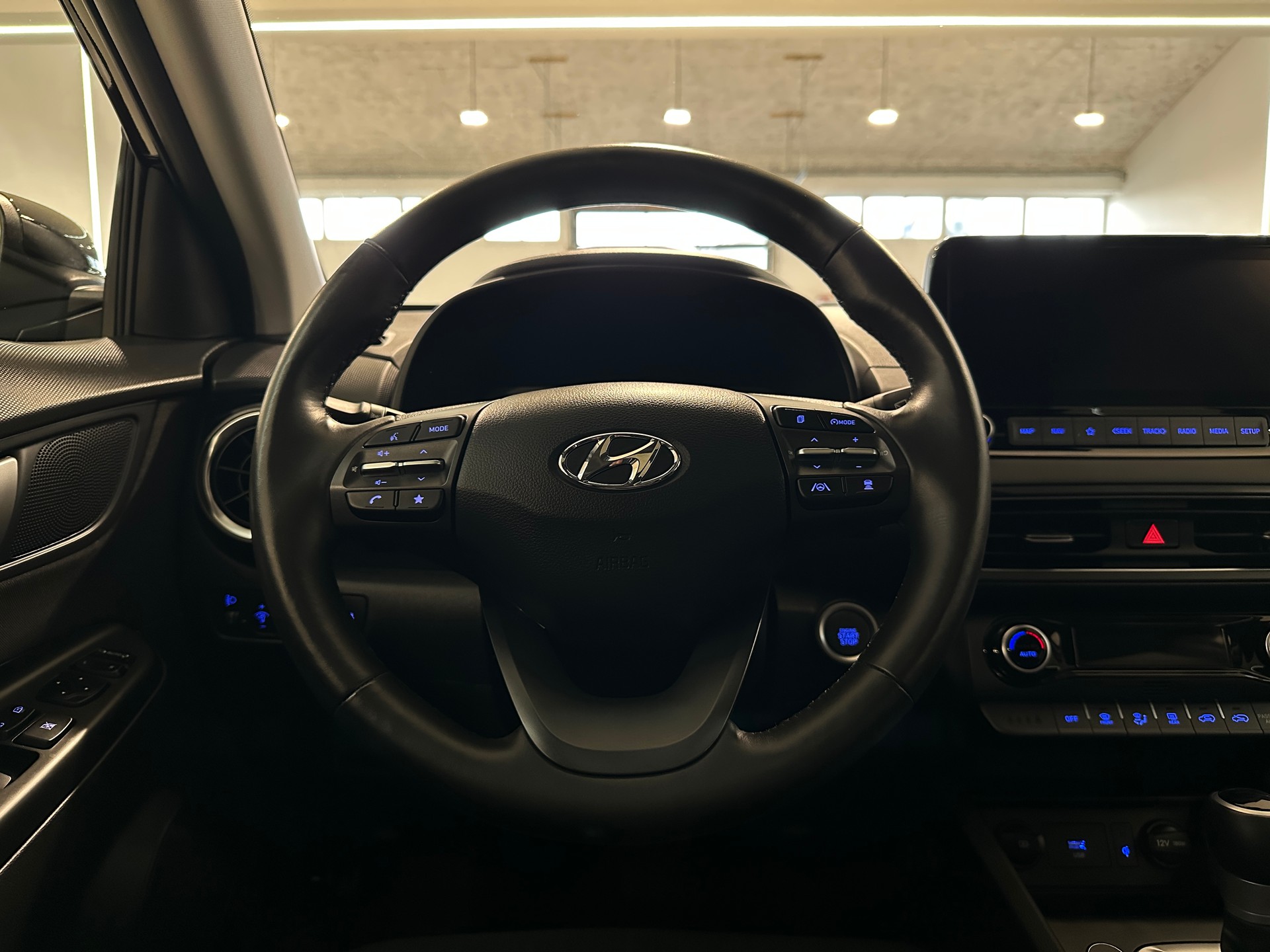 HYUNDAI Kona 1.6 T-GDi Amplia DCT-image-23