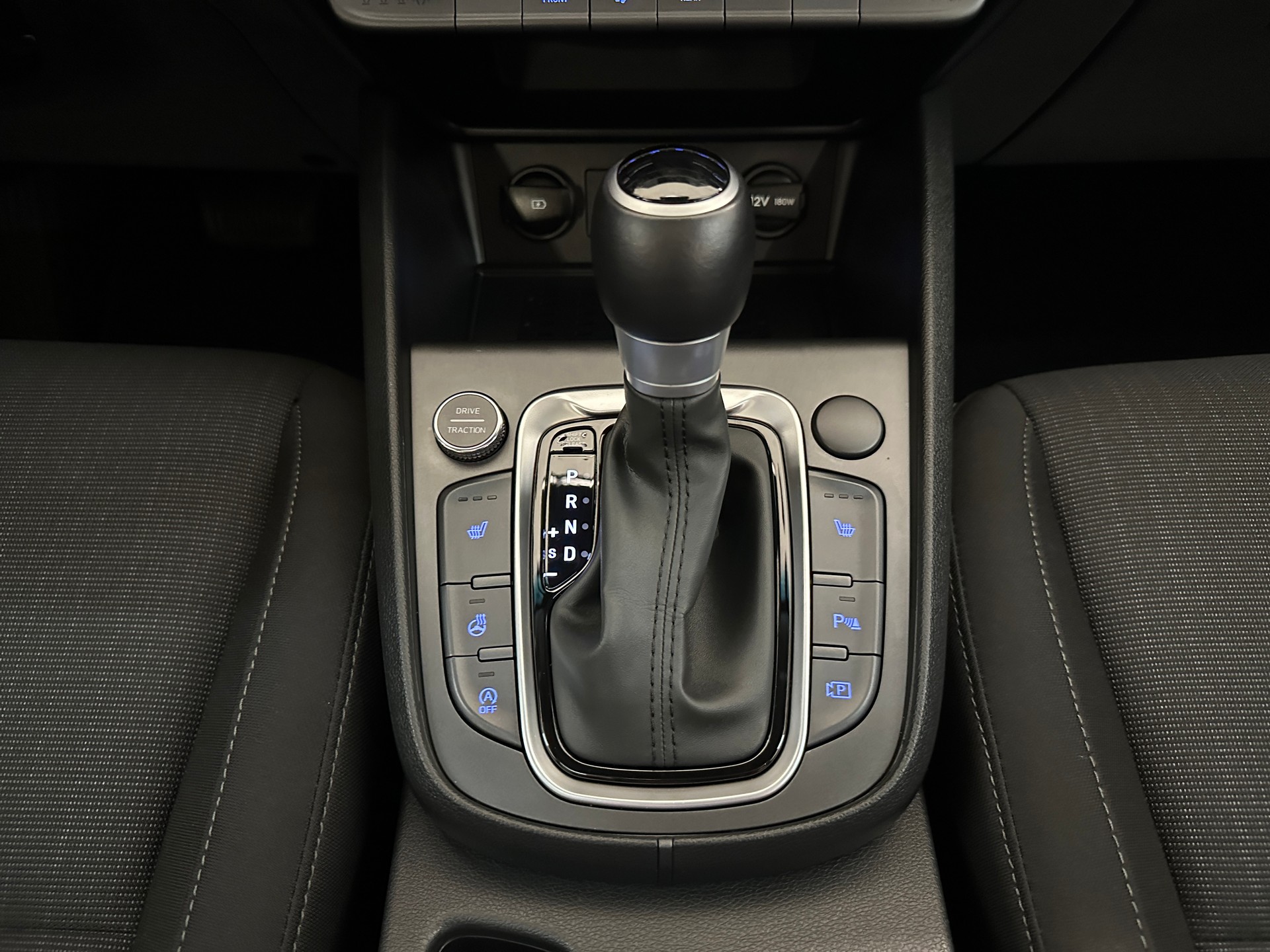 HYUNDAI Kona 1.6 T-GDi Amplia DCT-image-22