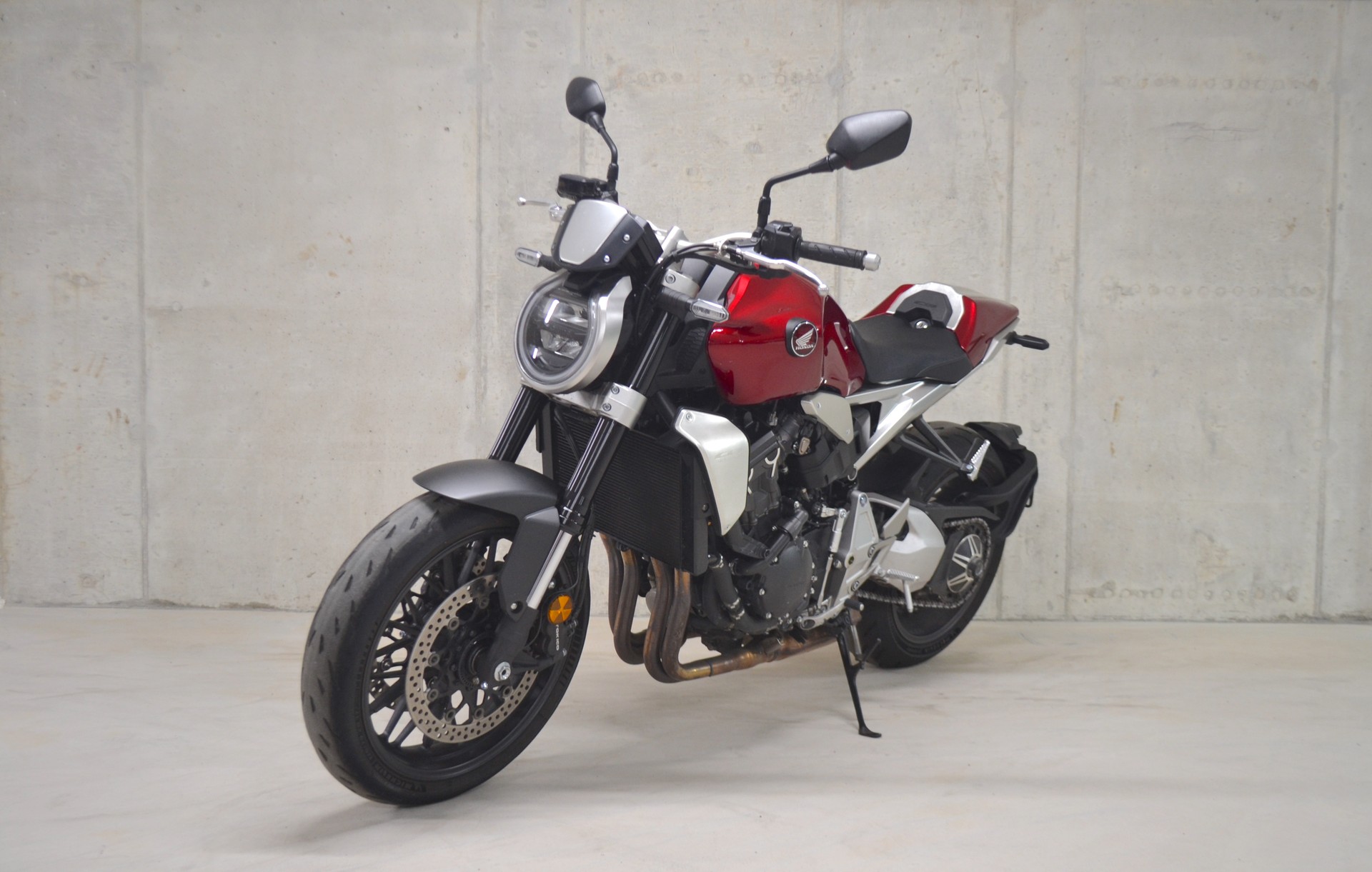 HONDA CB 1000 R-image-1