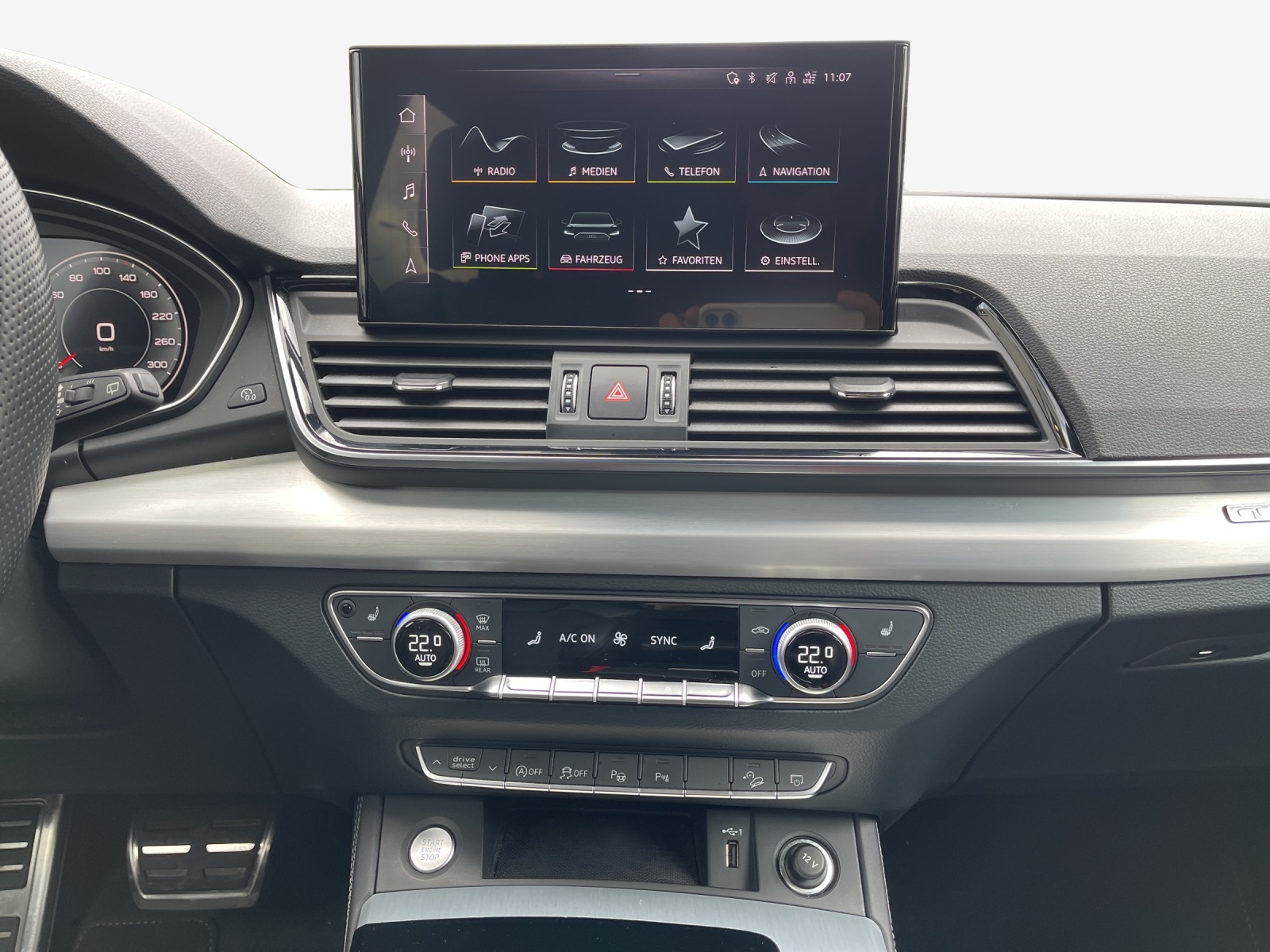 AUDI Q5 45 TFSI S-line quattro S-tronic-image-10