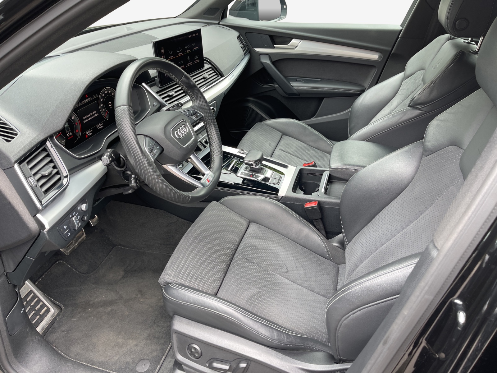 AUDI Q5 45 TFSI S-line quattro S-tronic-image-7