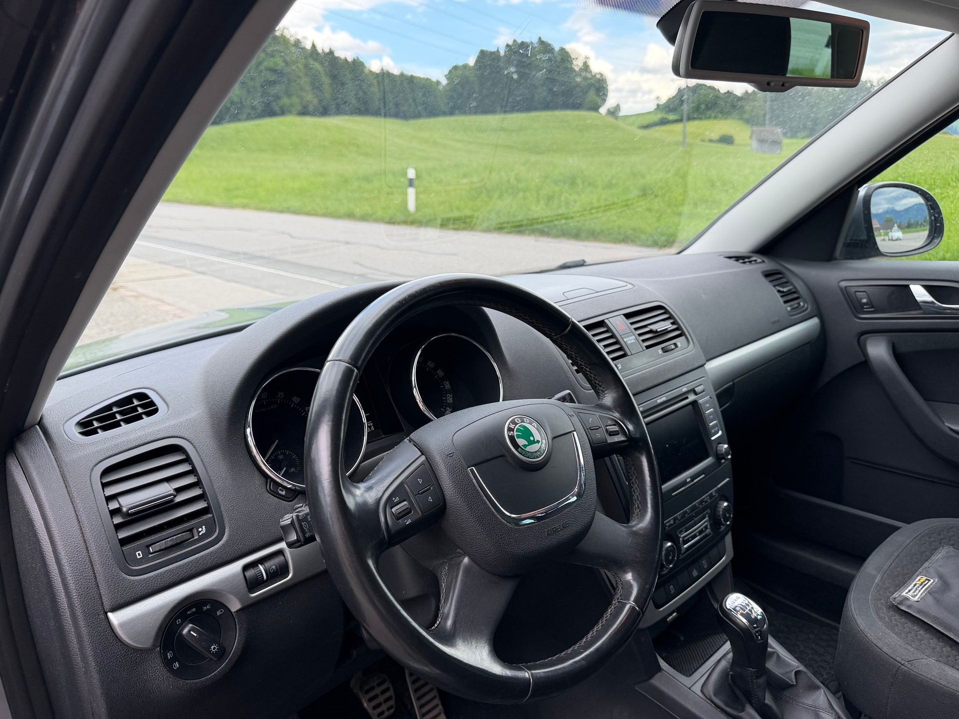 SKODA Yeti 2.0 TDI Ambition 4x4-image-7