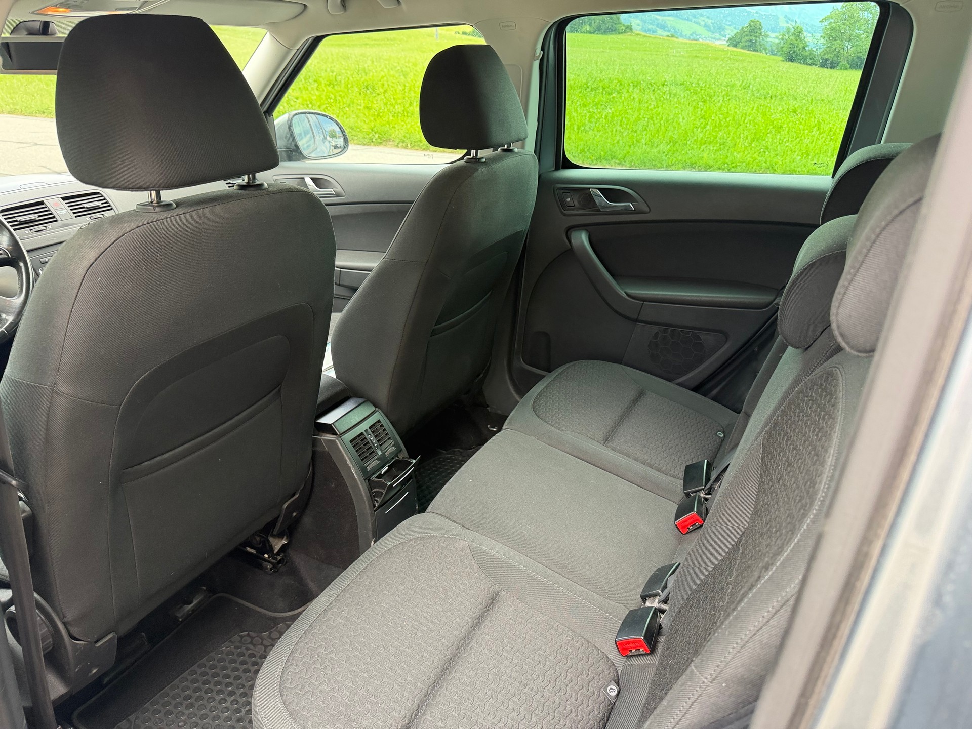 SKODA Yeti 2.0 TDI Ambition 4x4-image-9
