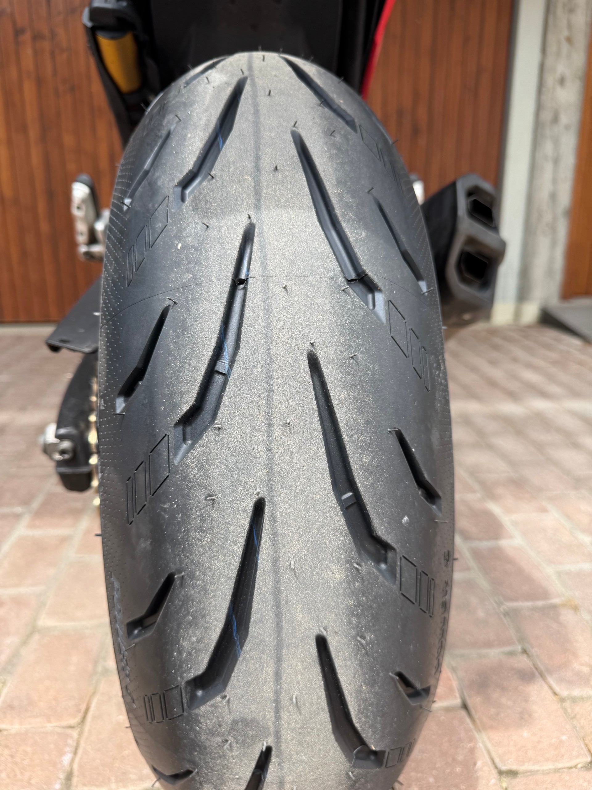 BMW F 900 XR A2 (35kW) ABS-image-7