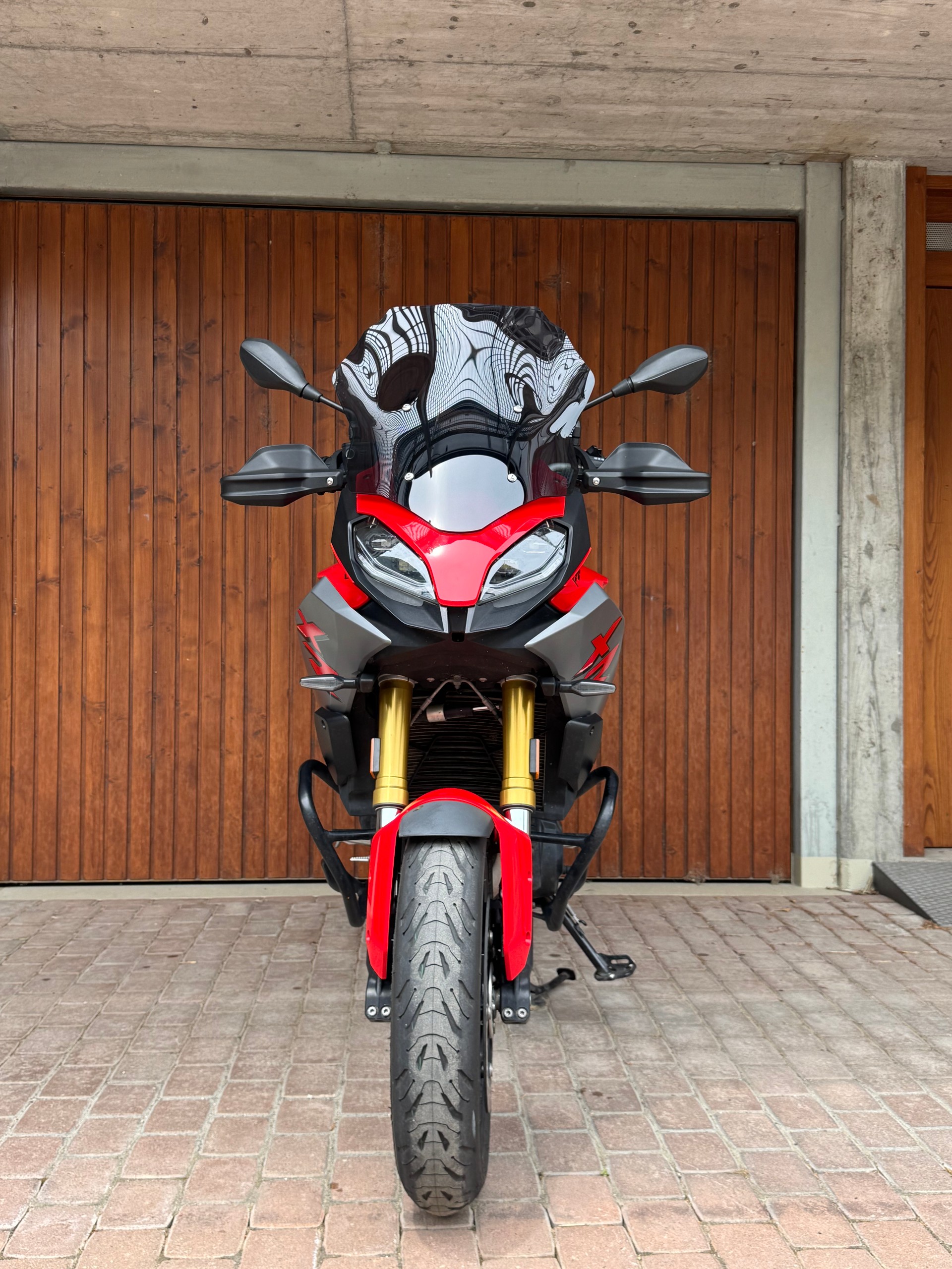 BMW F 900 XR A2 (35kW) ABS-image-1