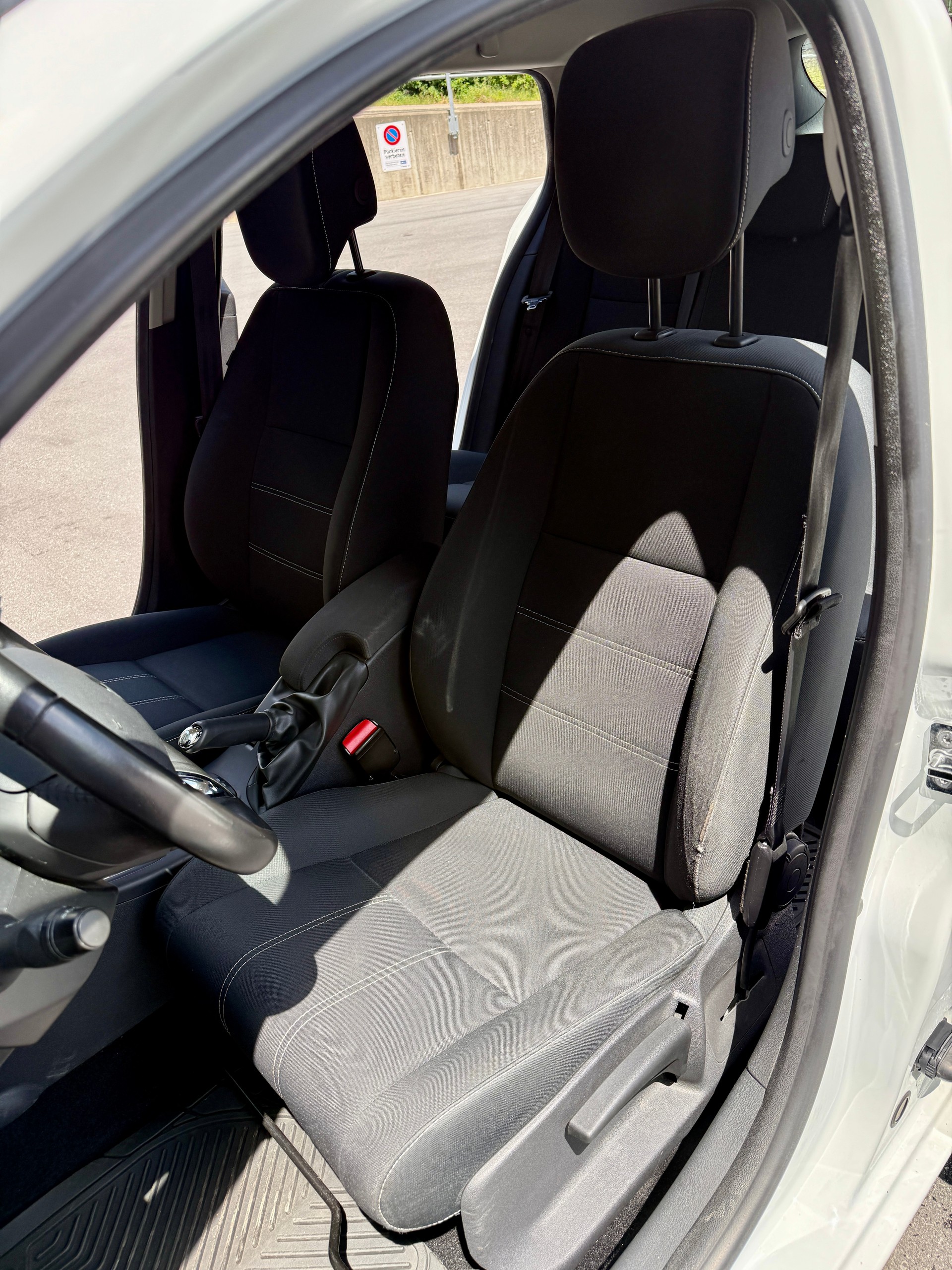 RENAULT Mégane Grandtour 1.5 dCi Expression EDC-image-10