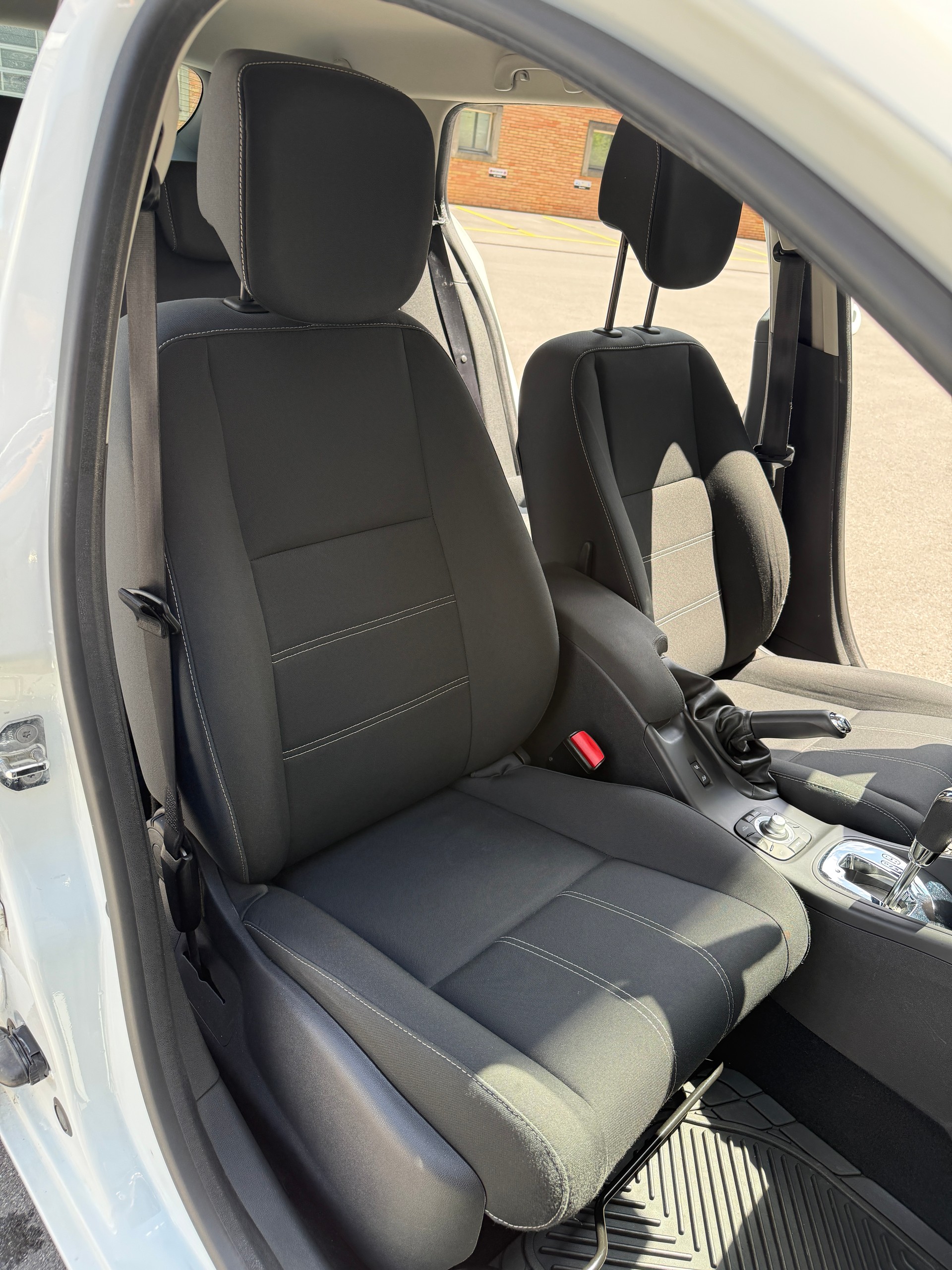 RENAULT Mégane Grandtour 1.5 dCi Expression EDC-image-11