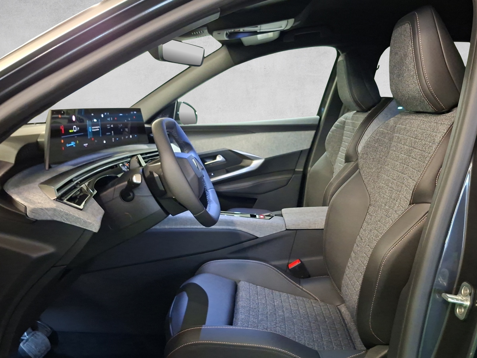 PEUGEOT 3008 e-Allure Premium AWD-image-10