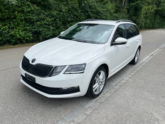 SKODA Octavia Combi 2.0 TDI Ambition DSG