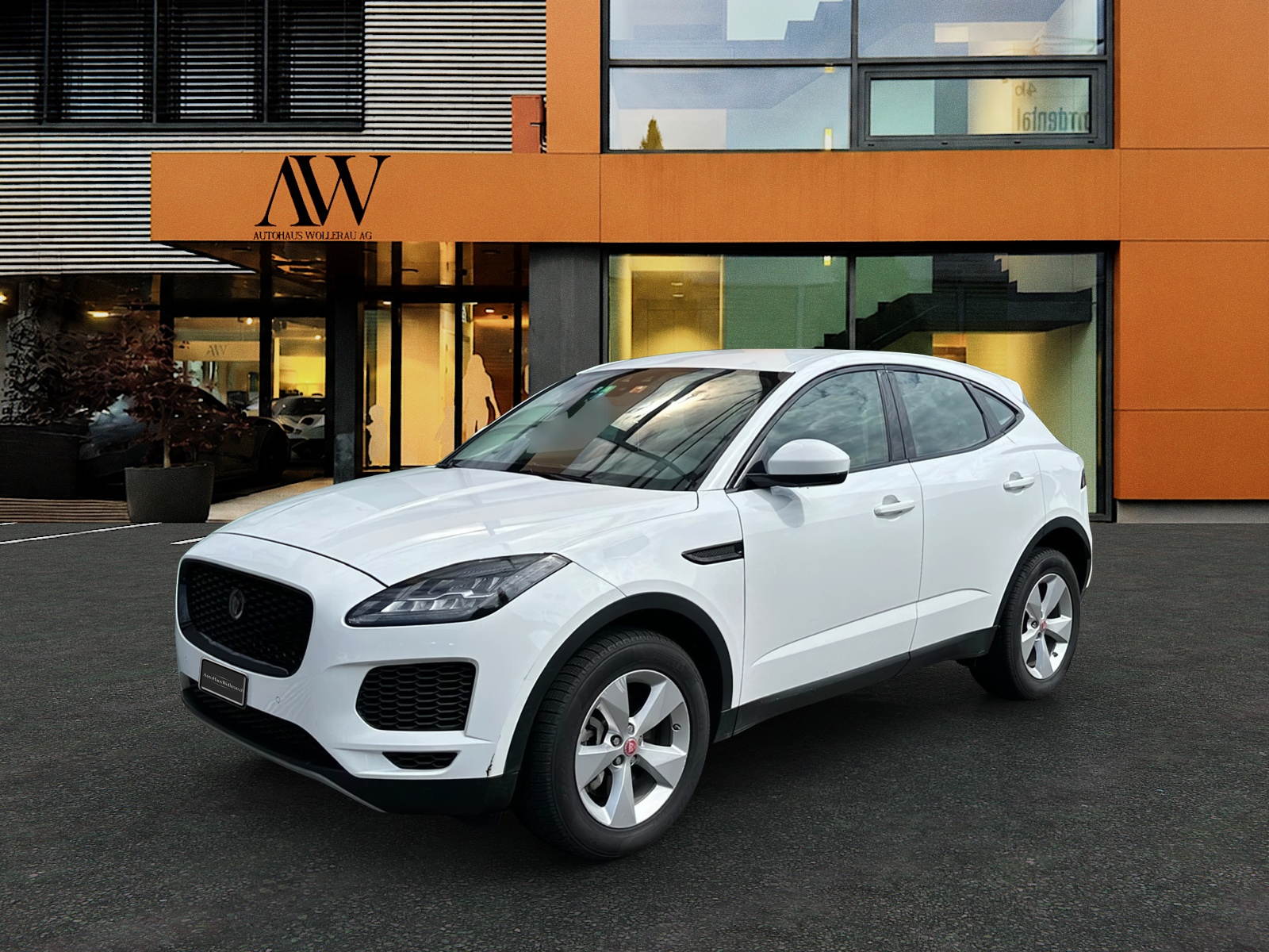 JAGUAR E-Pace 2.0 T 200 S AWD / CH Auslieferung-showroom-element-2