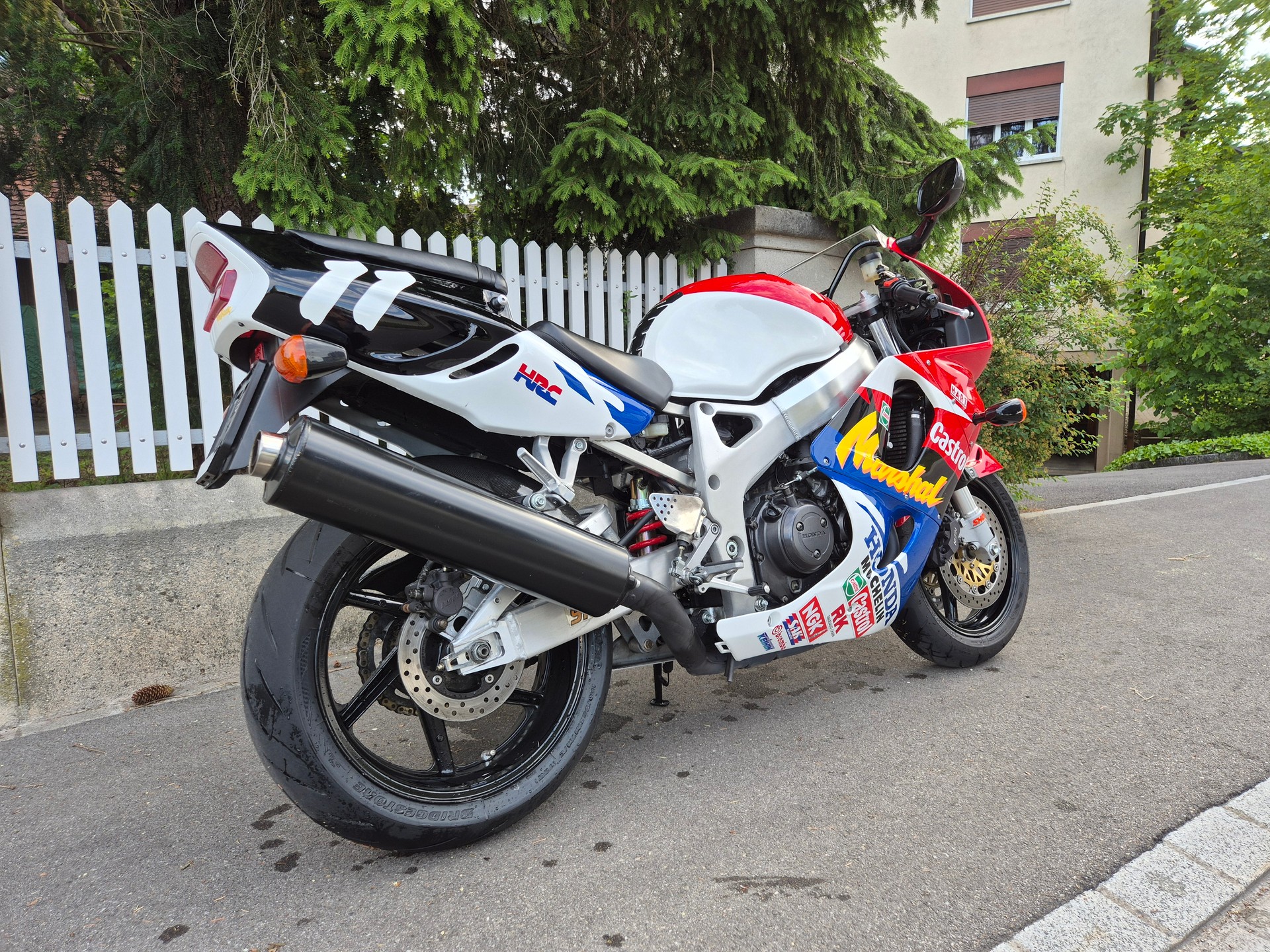 HONDA CBR 900 RR T/V Fireblade-image-6